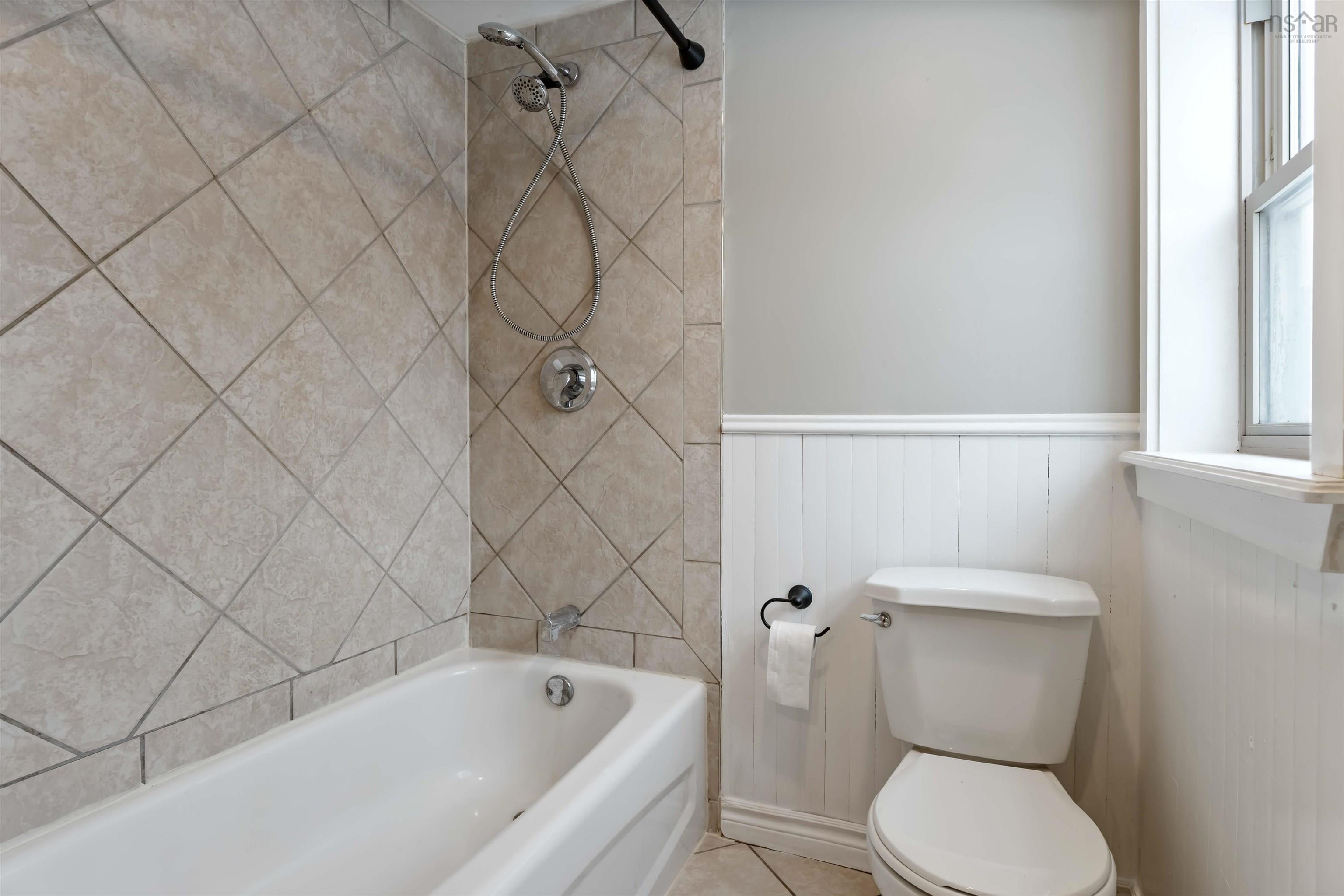 $279,900.00: 426 Morden Road, Selfridge Corner