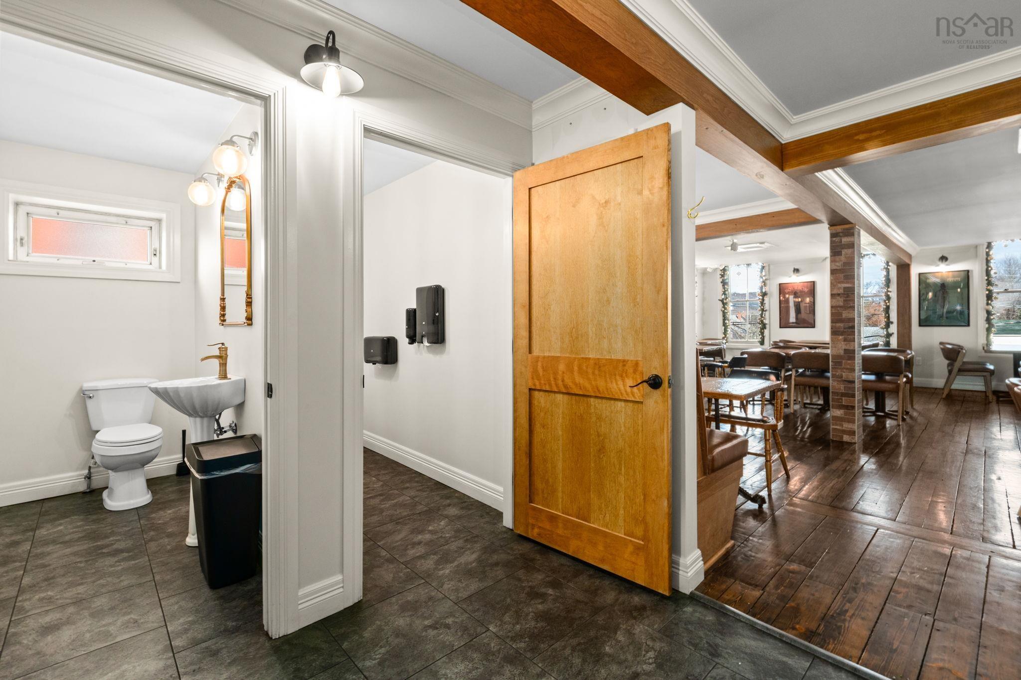 $1,500,000.00: 9 Church St, 208 St George Street Street, Annapolis Royal