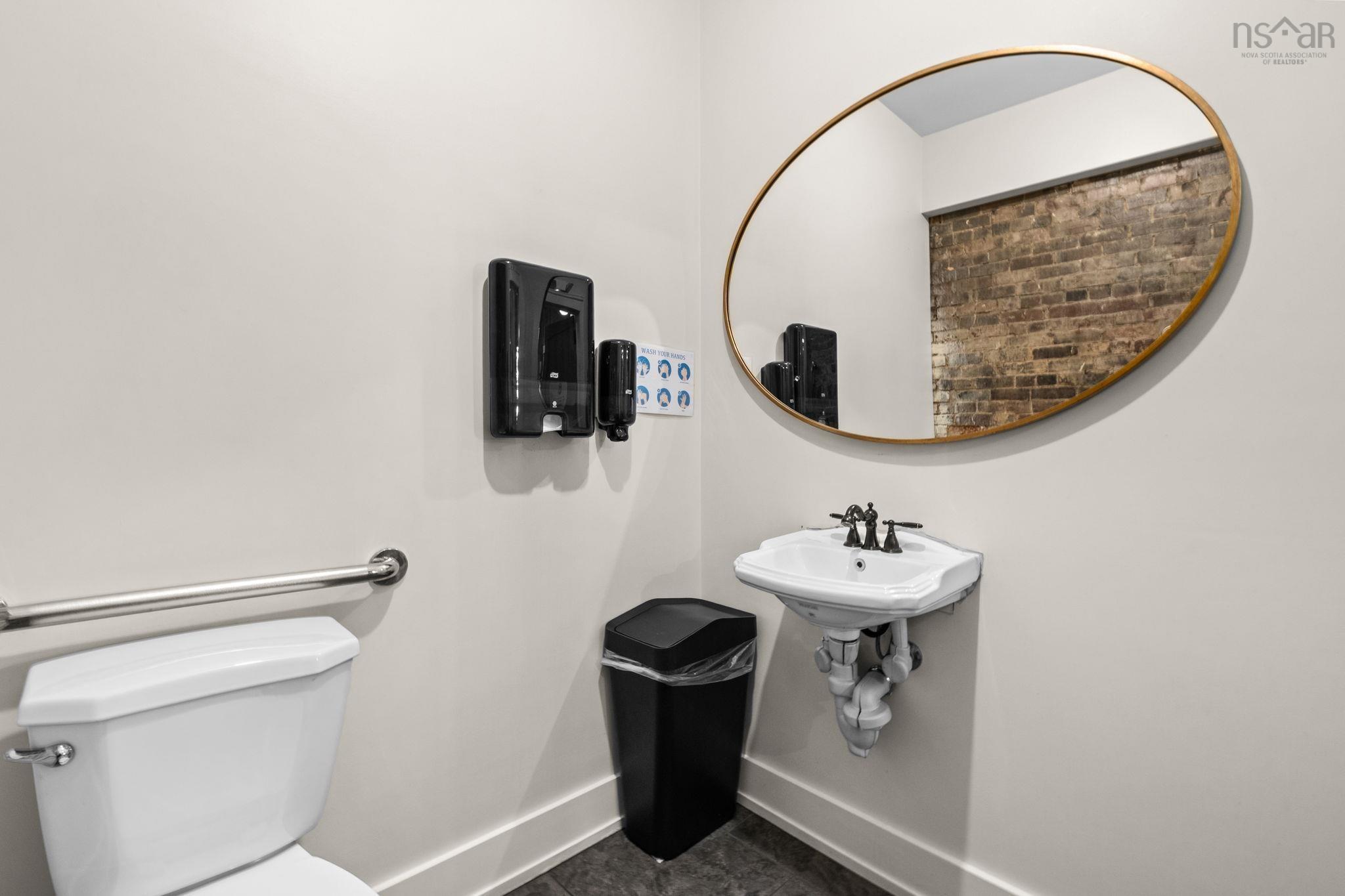 $1,500,000.00: 9 Church St, 208 St George Street Street, Annapolis Royal