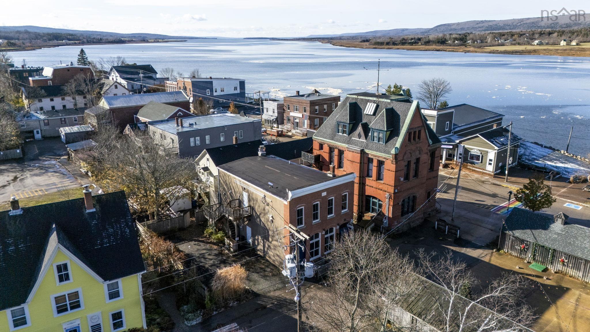 $1,500,000.00: 9 Church St, 208 St George Street Street, Annapolis Royal