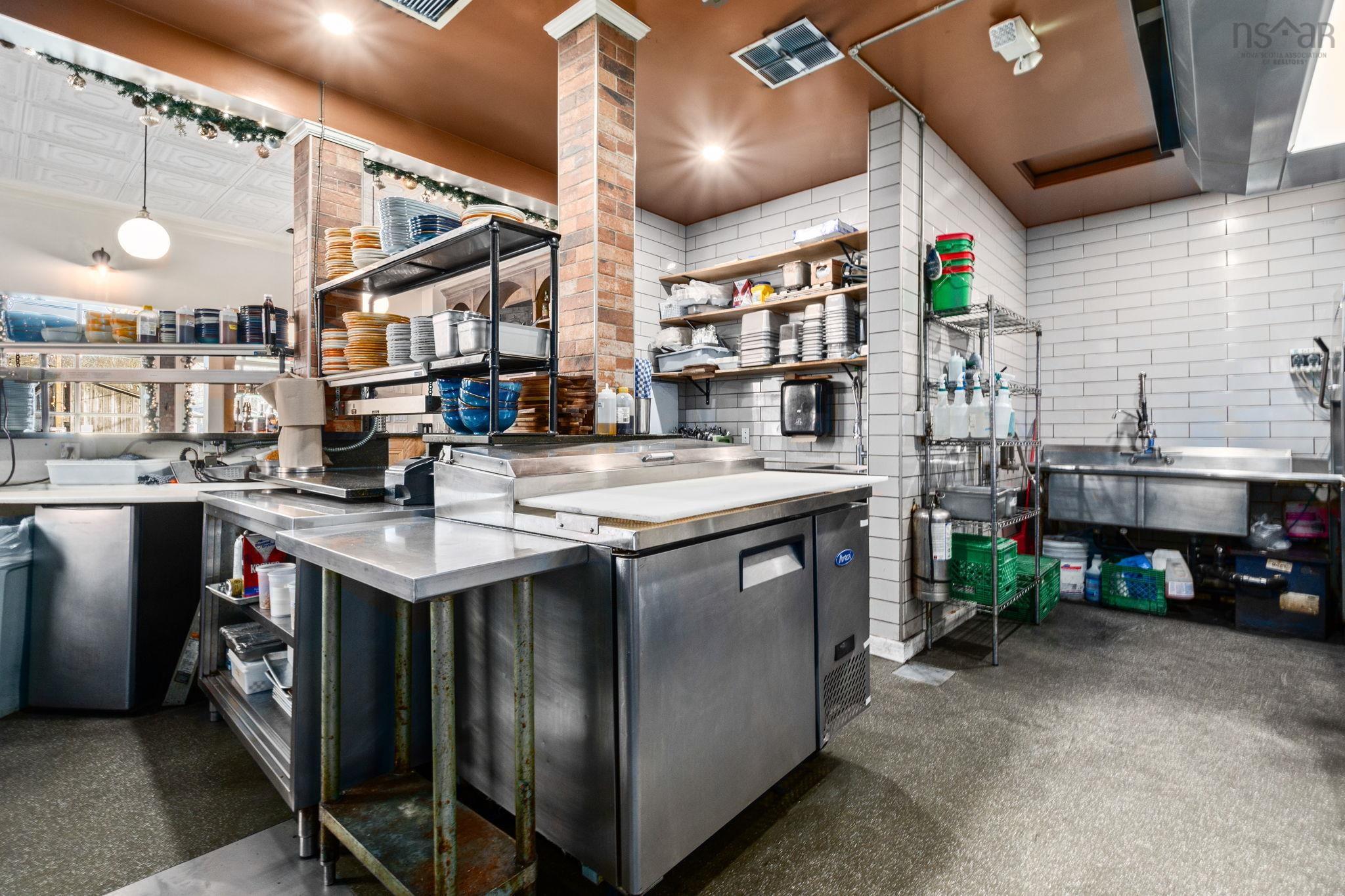 $1,500,000.00: 9 Church St, 208 St George Street Street, Annapolis Royal