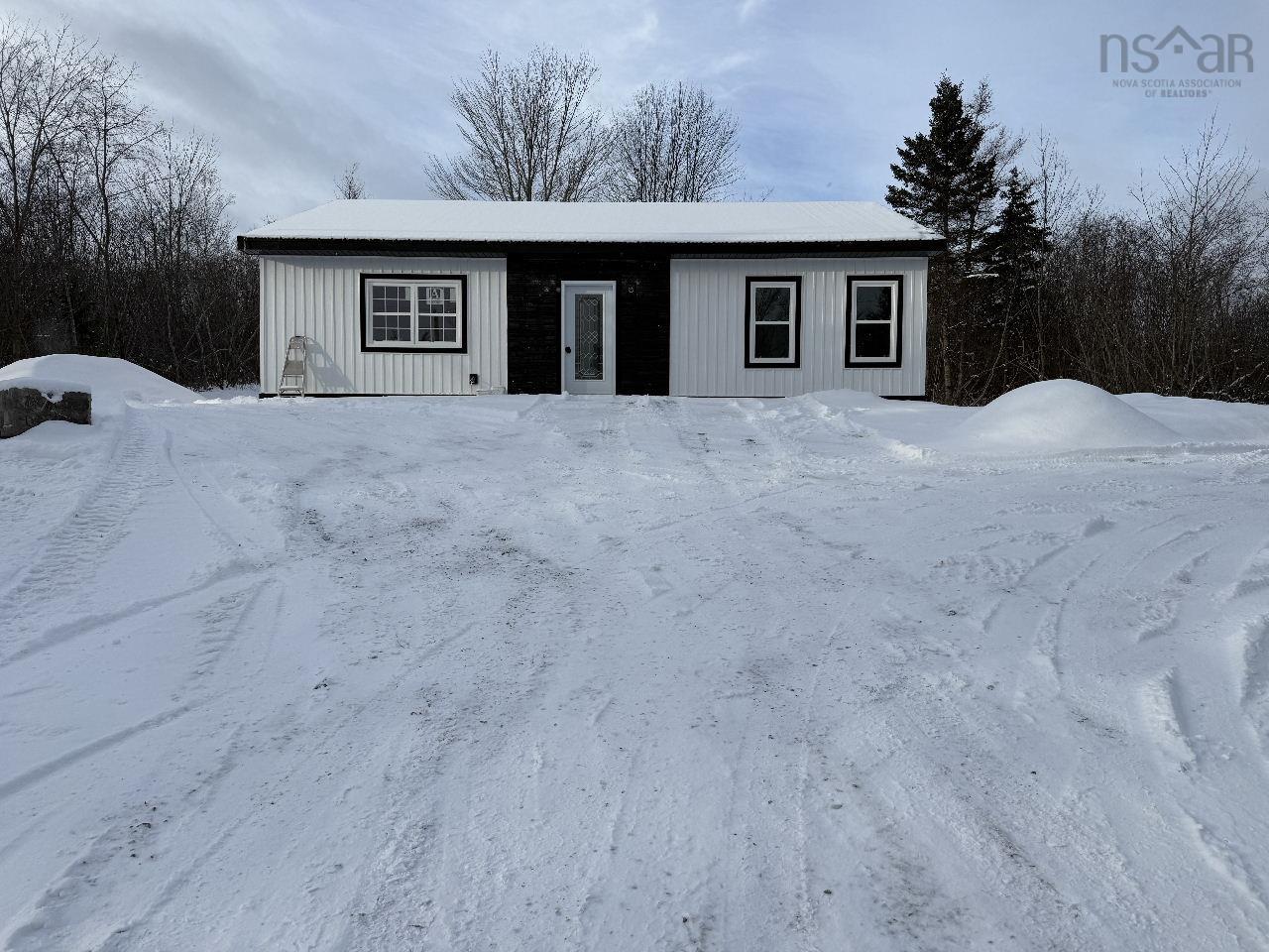 $399,900.00: 310 Maloney Road, Admiral Rock