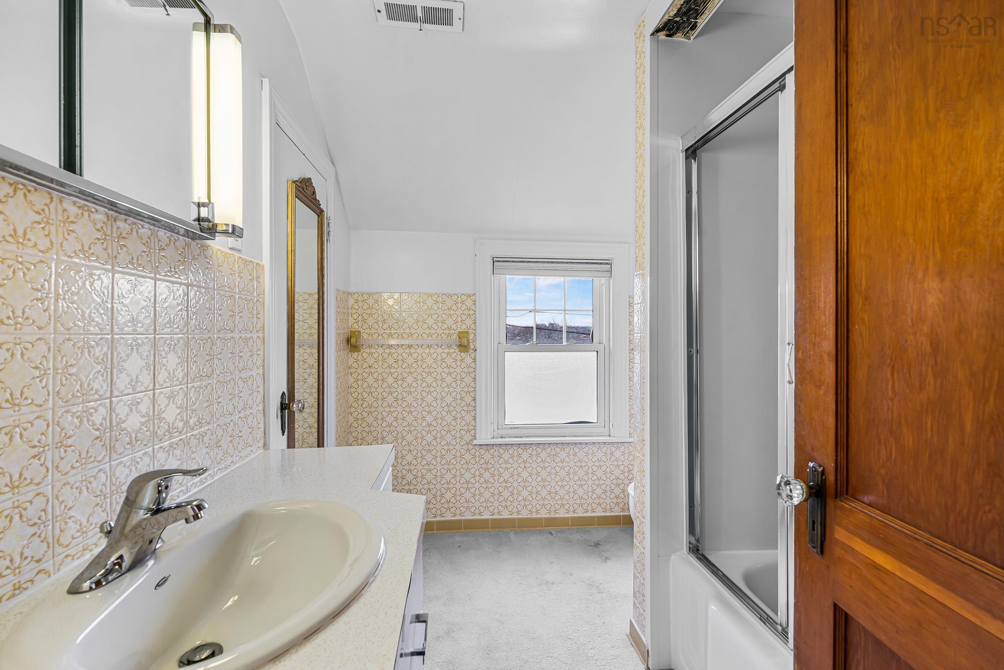 $600,000.00: 3381 Claremont Street, Halifax