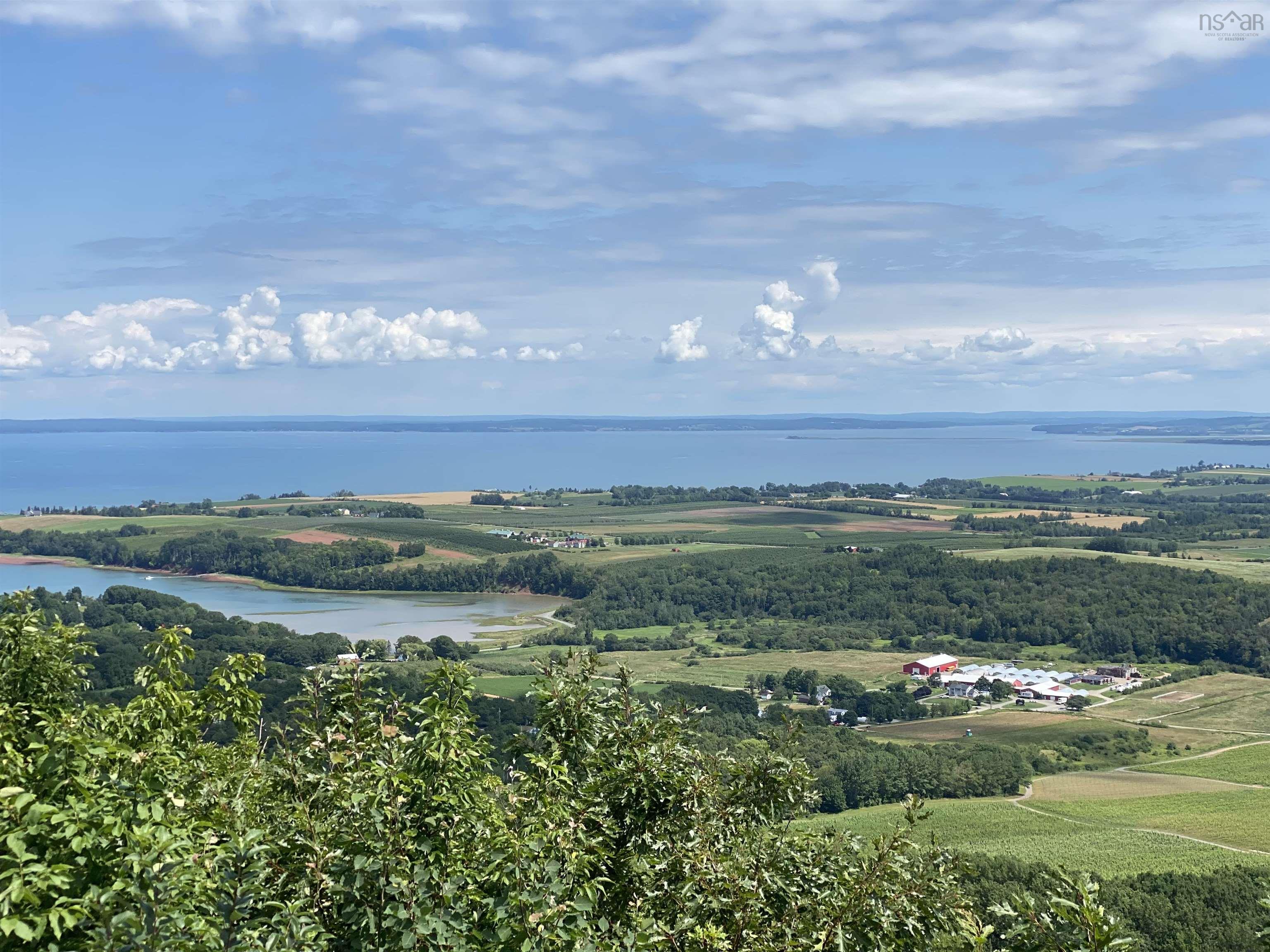 $525,000.00: 3335 358 Highway, Arlington