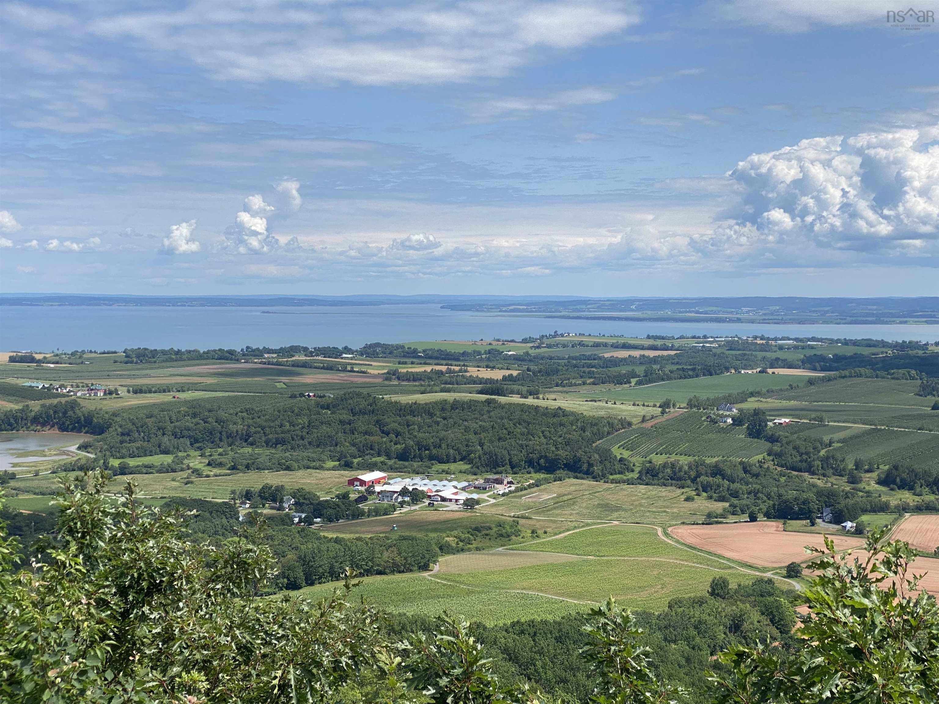 $525,000.00: 3335 358 Highway, Arlington