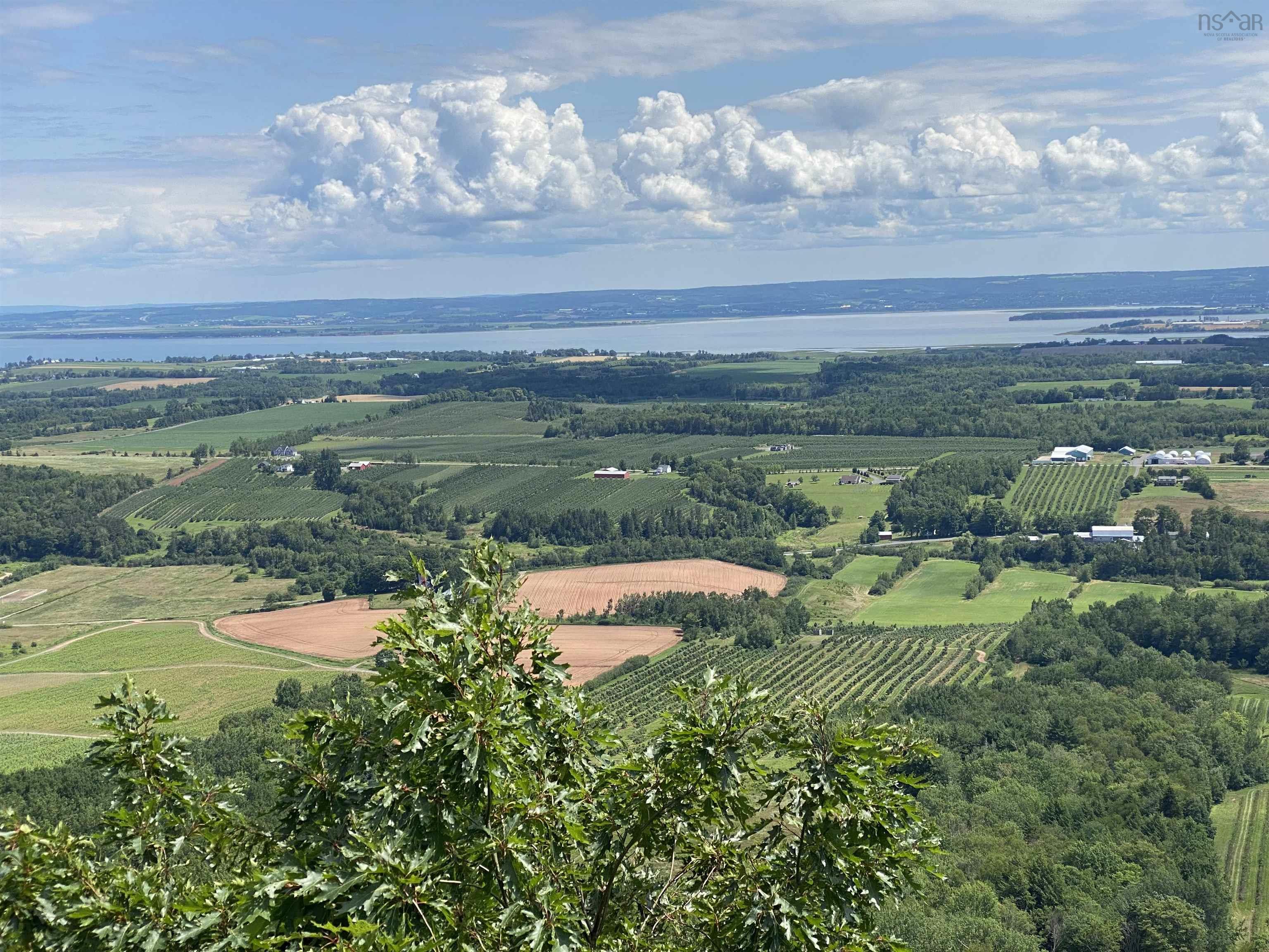 $525,000.00: 3335 358 Highway, Arlington