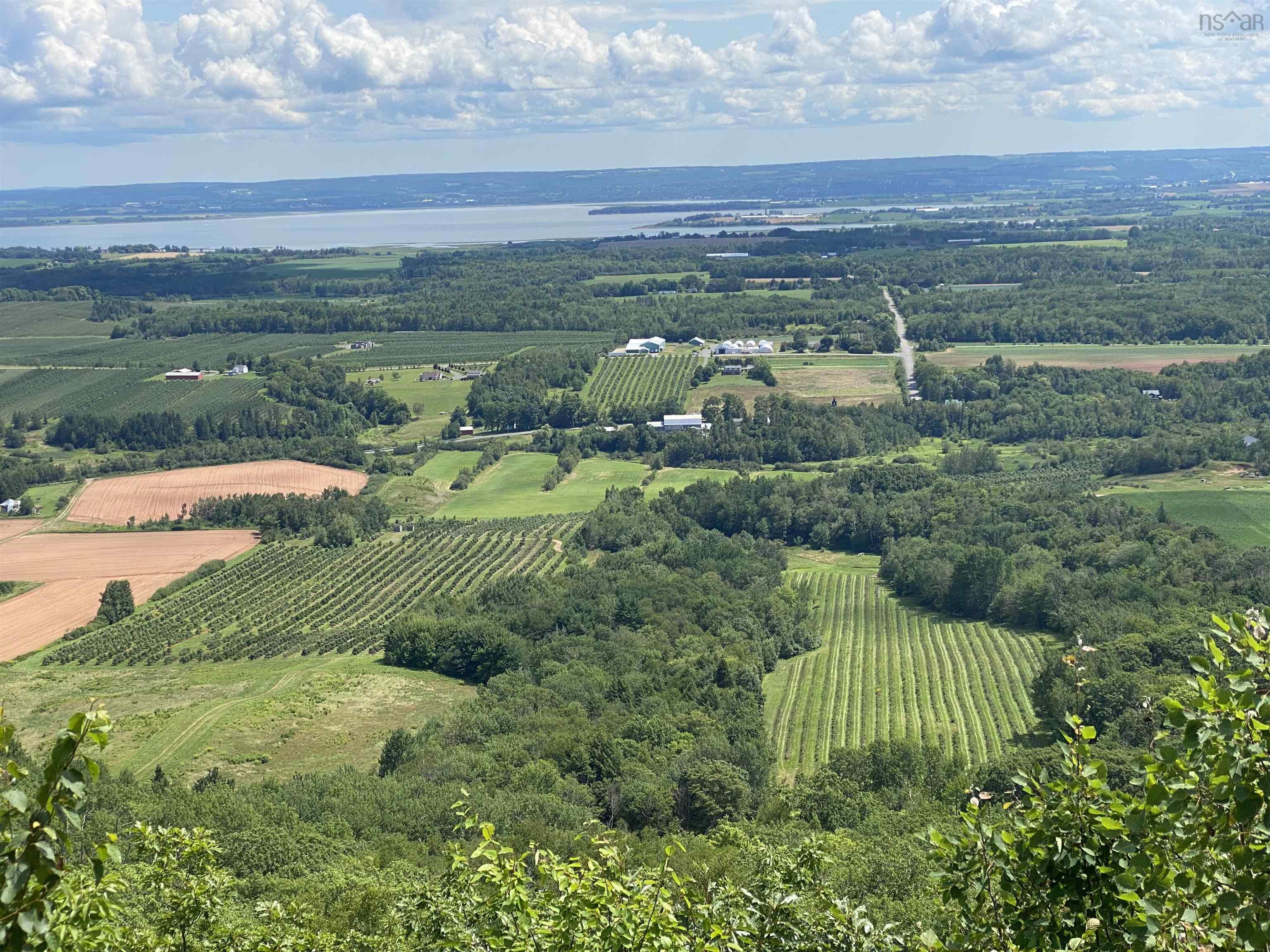 $525,000.00: 3335 358 Highway, Arlington