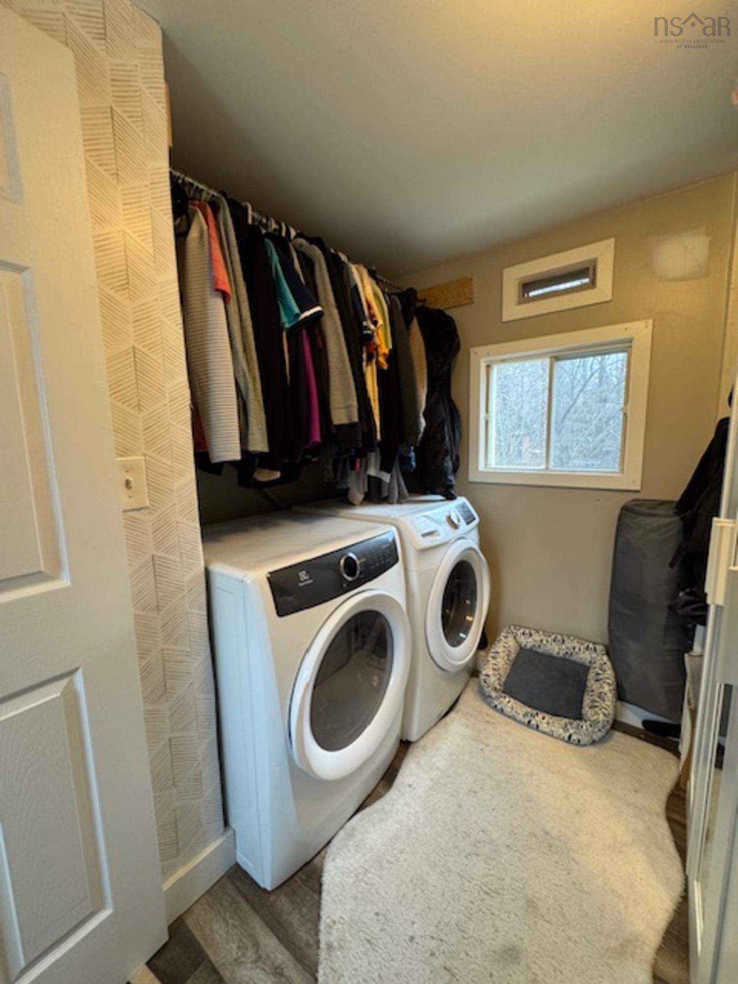 $299,900.00: 1126 Highway 2, Hants