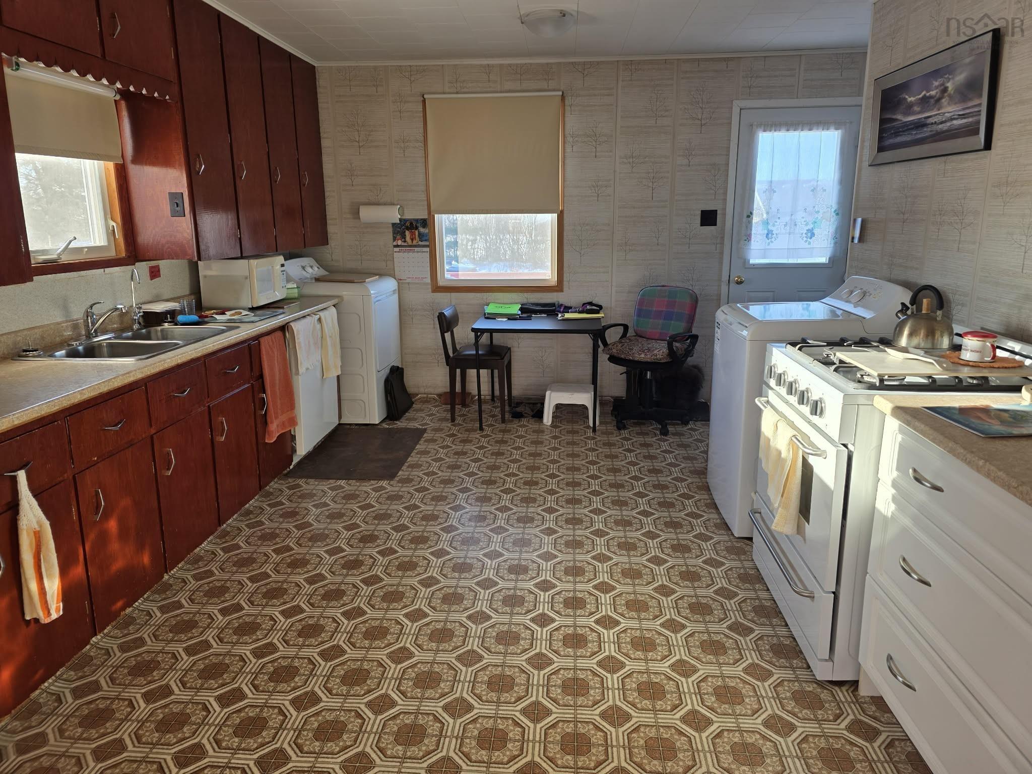 $274,900.00: 944 Cape John Road, Cape John