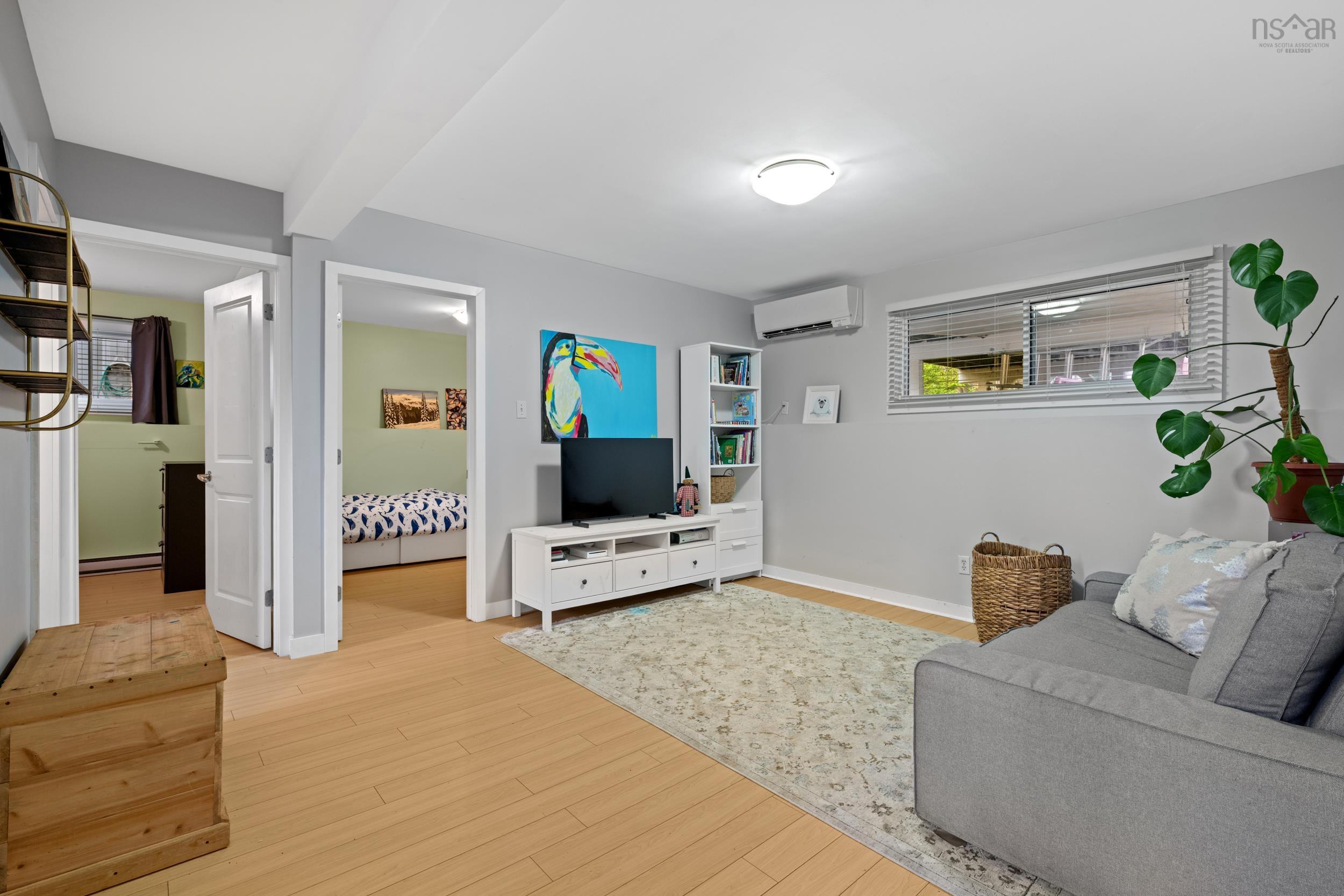 49 Village Crescent, Bedford, NS (MLS 202529412)