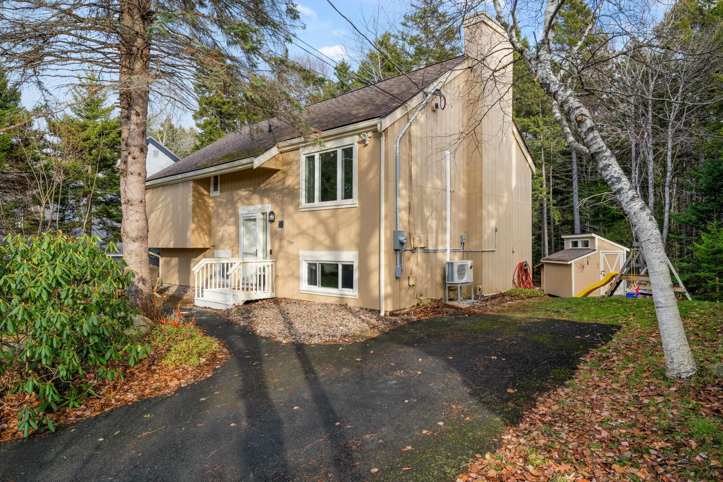 49 Village Crescent, Bedford, NS (MLS 202529412)