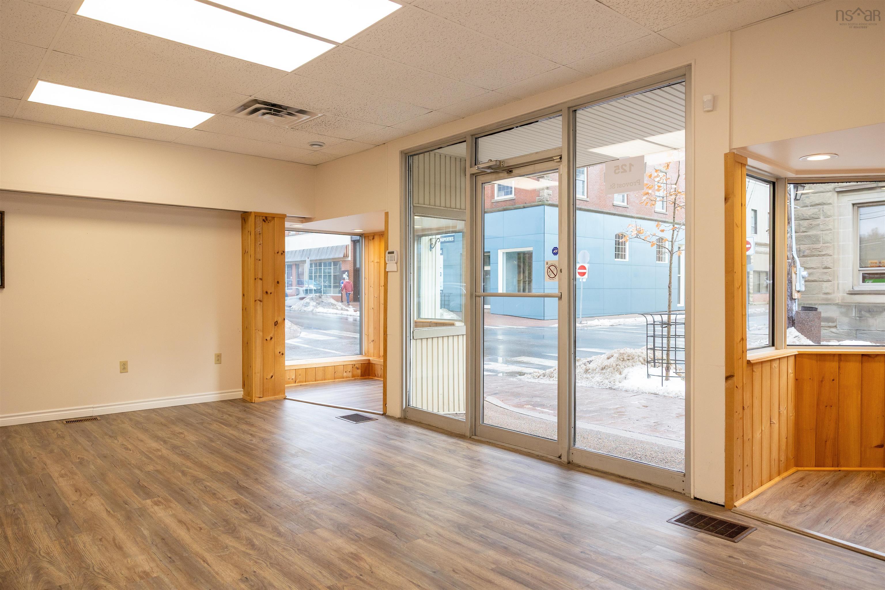 $249,900.00: 125 Provost Street, New Glasgow