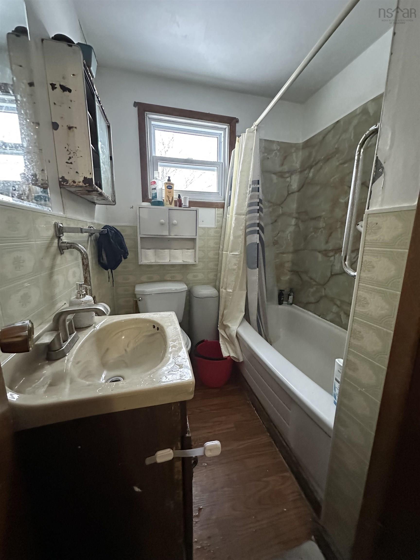 $334,900.00: 1696 Victoria Road, Sydney