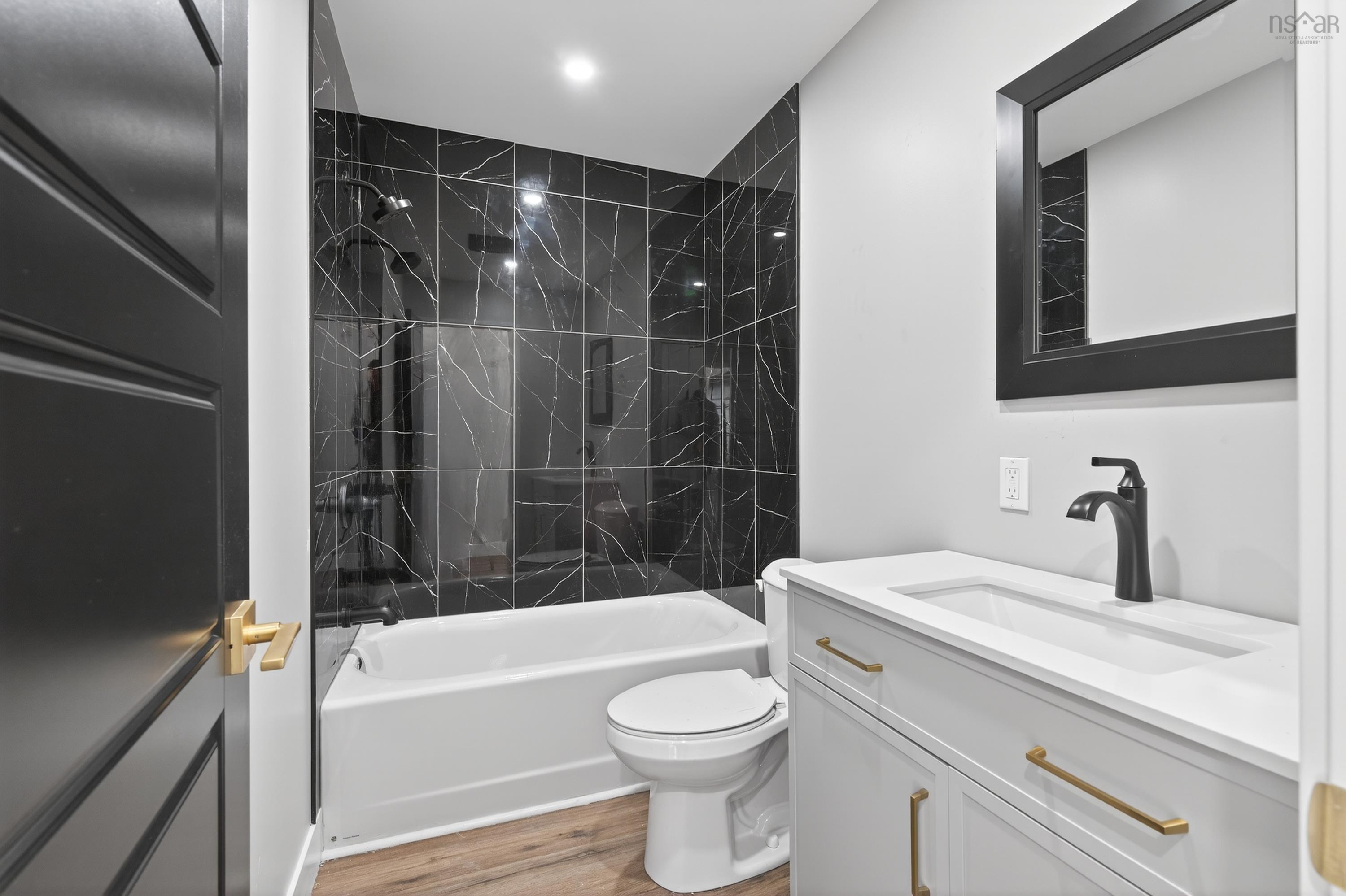 $379,900.00: 56 Stanfeild Street      Sydney, Sydney