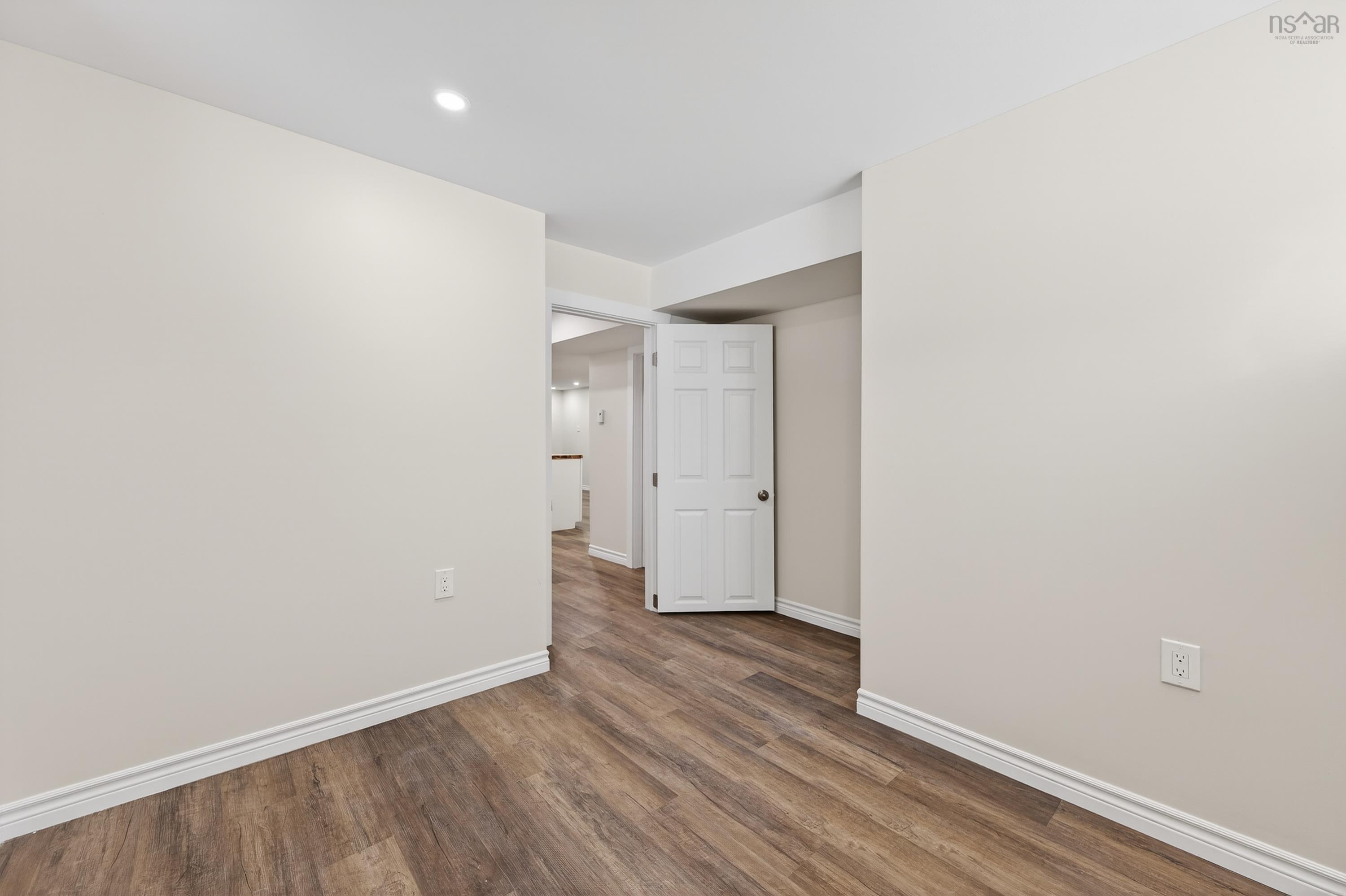 $379,900.00: 56 Stanfeild Street      Sydney, Sydney