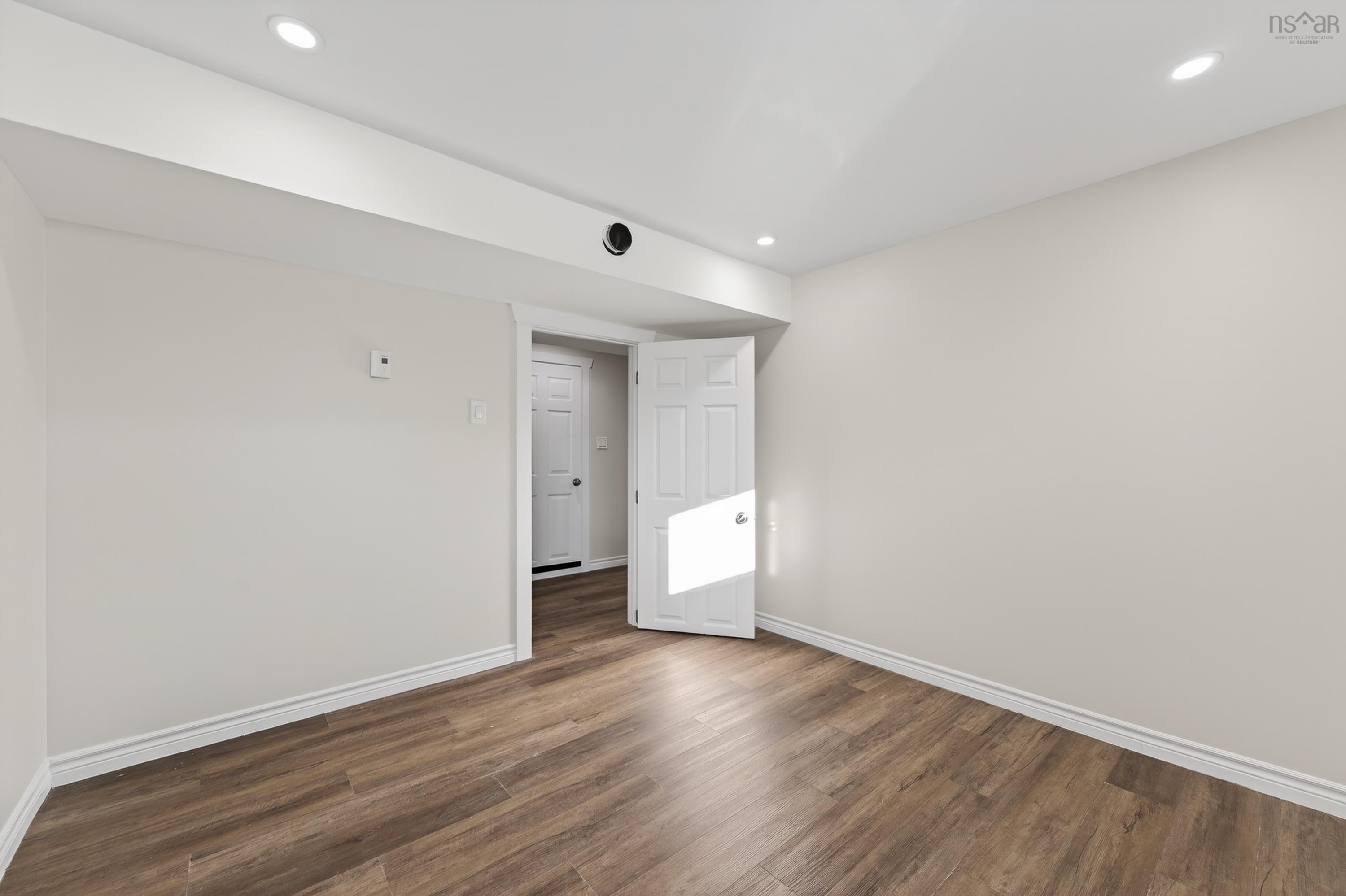 $379,900.00: 56 Stanfeild Street      Sydney, Sydney