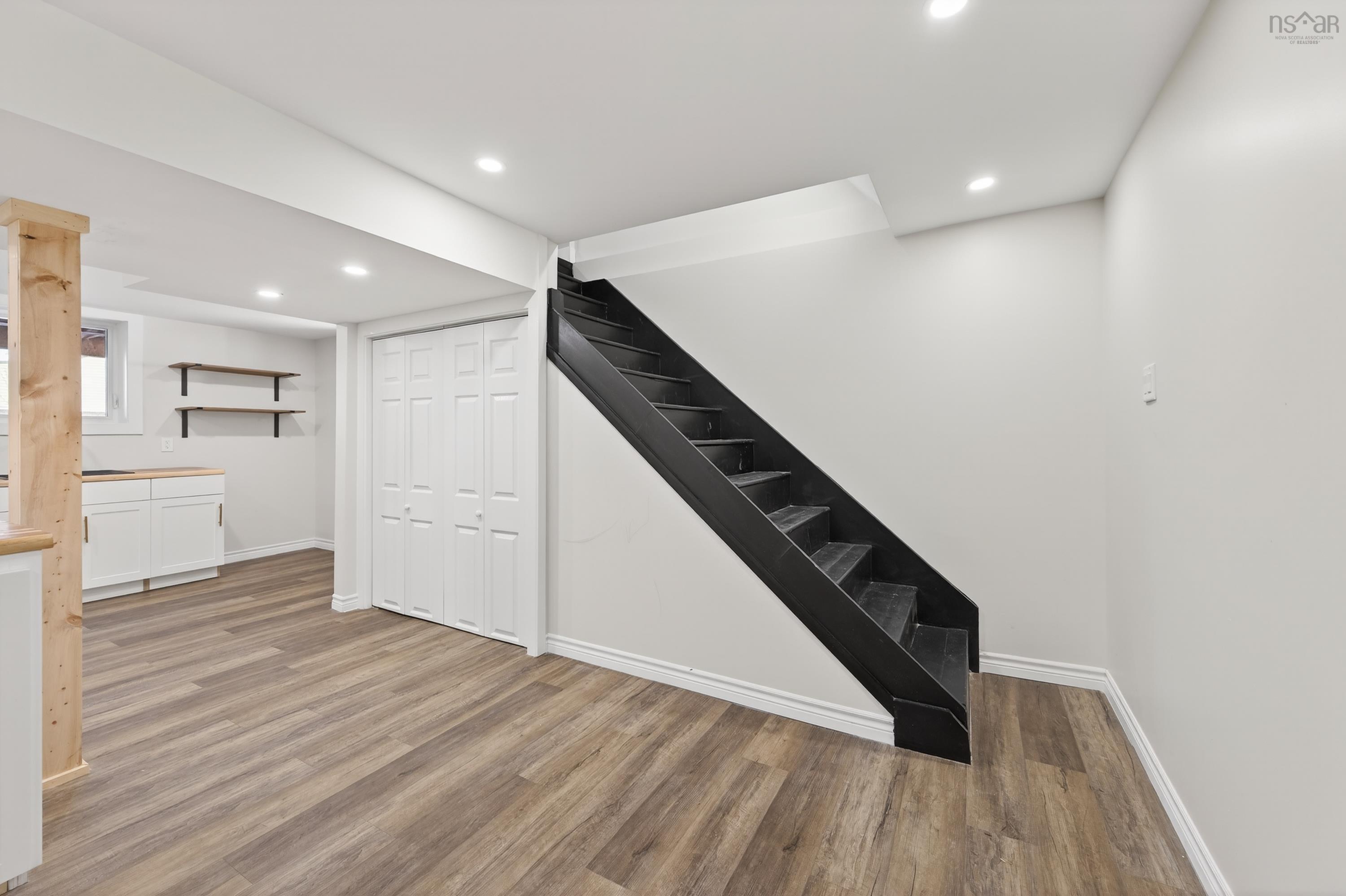 $379,900.00: 56 Stanfeild Street      Sydney, Sydney