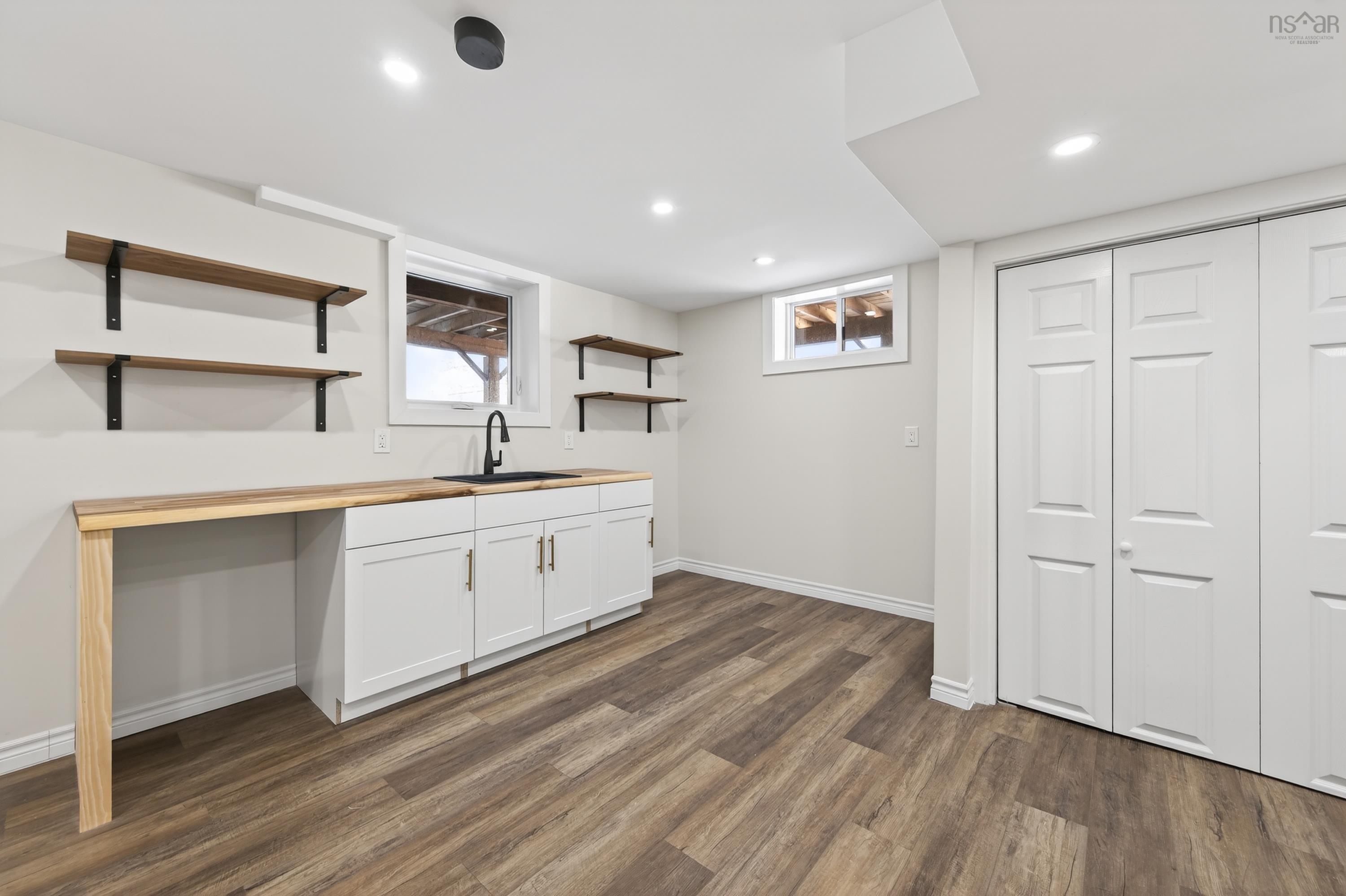 $379,900.00: 56 Stanfeild Street      Sydney, Sydney