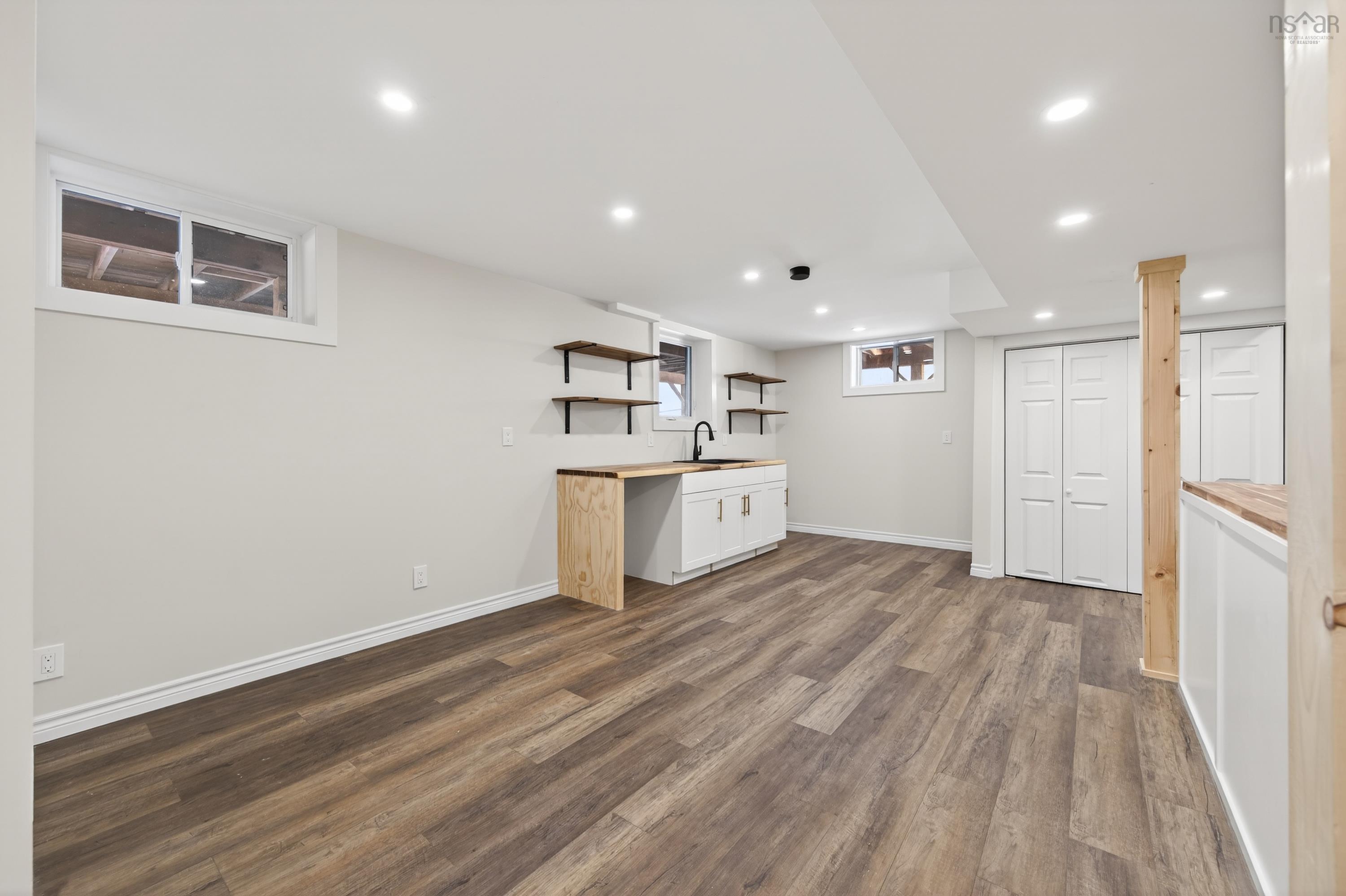 $379,900.00: 56 Stanfeild Street      Sydney, Sydney