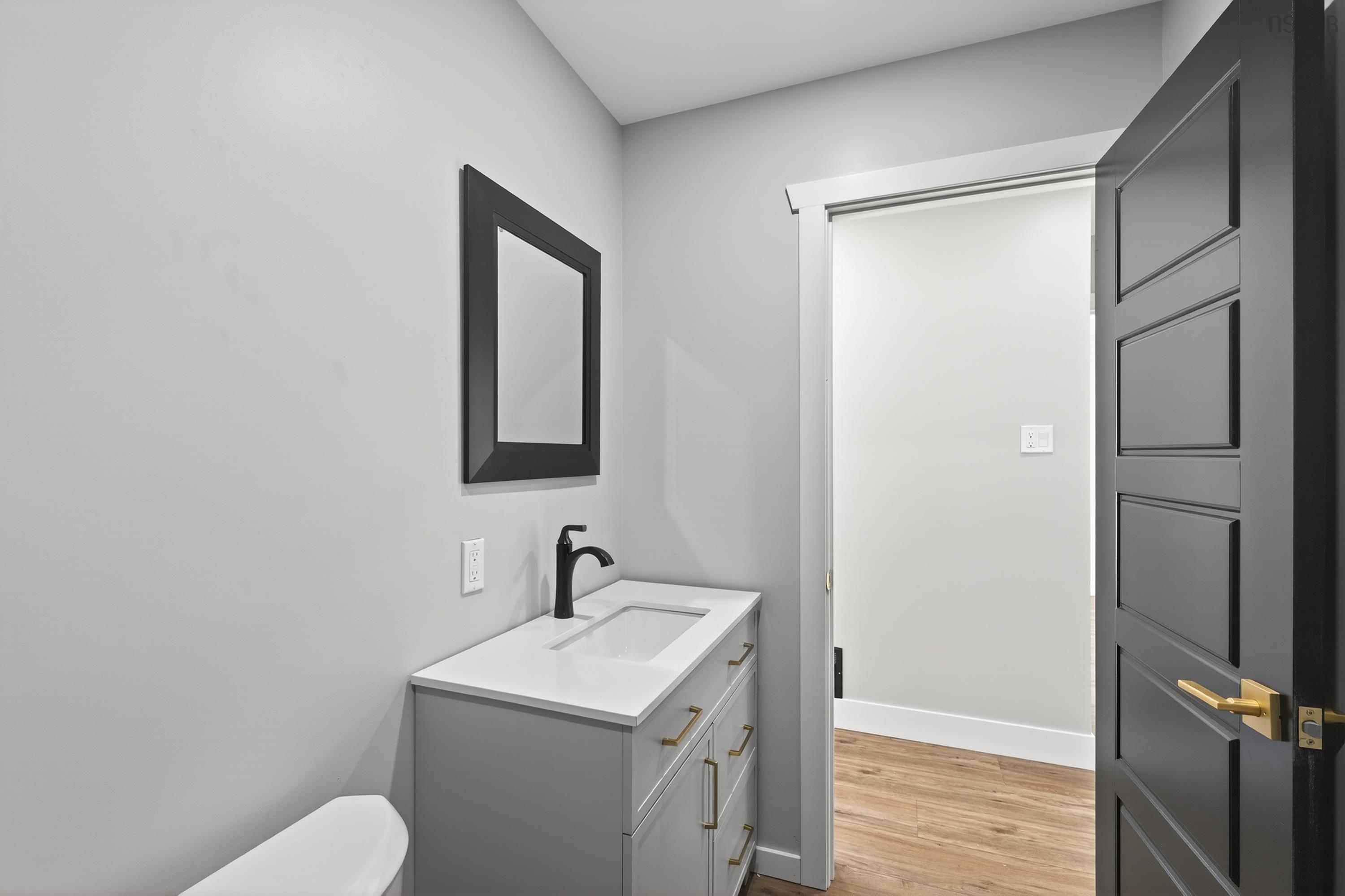 $379,900.00: 56 Stanfeild Street      Sydney, Sydney