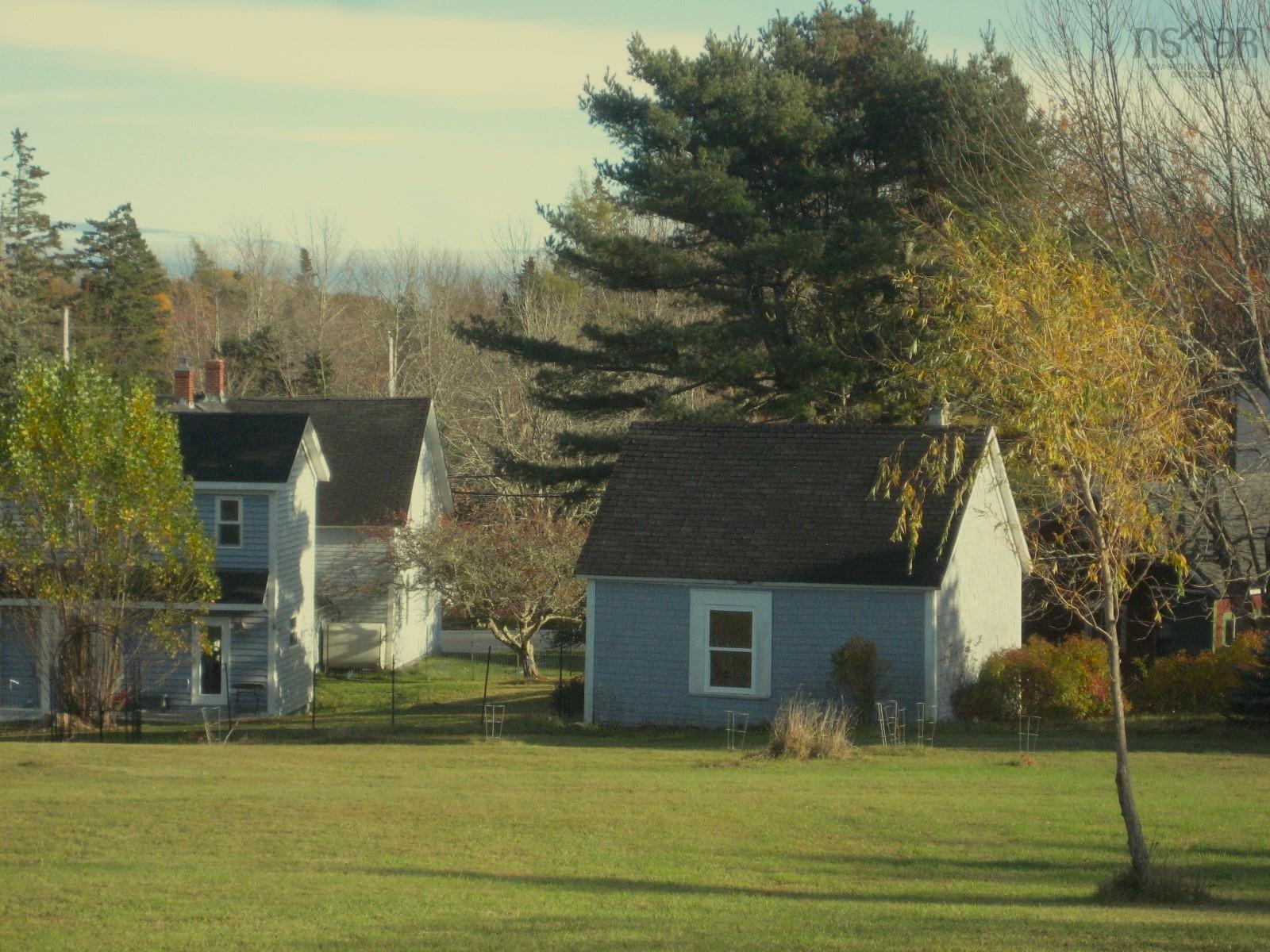 $649,900.00: 5888 331 Highway, Petite Rivière