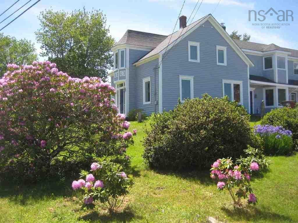 $649,900.00: 5888 331 Highway, Petite Rivière