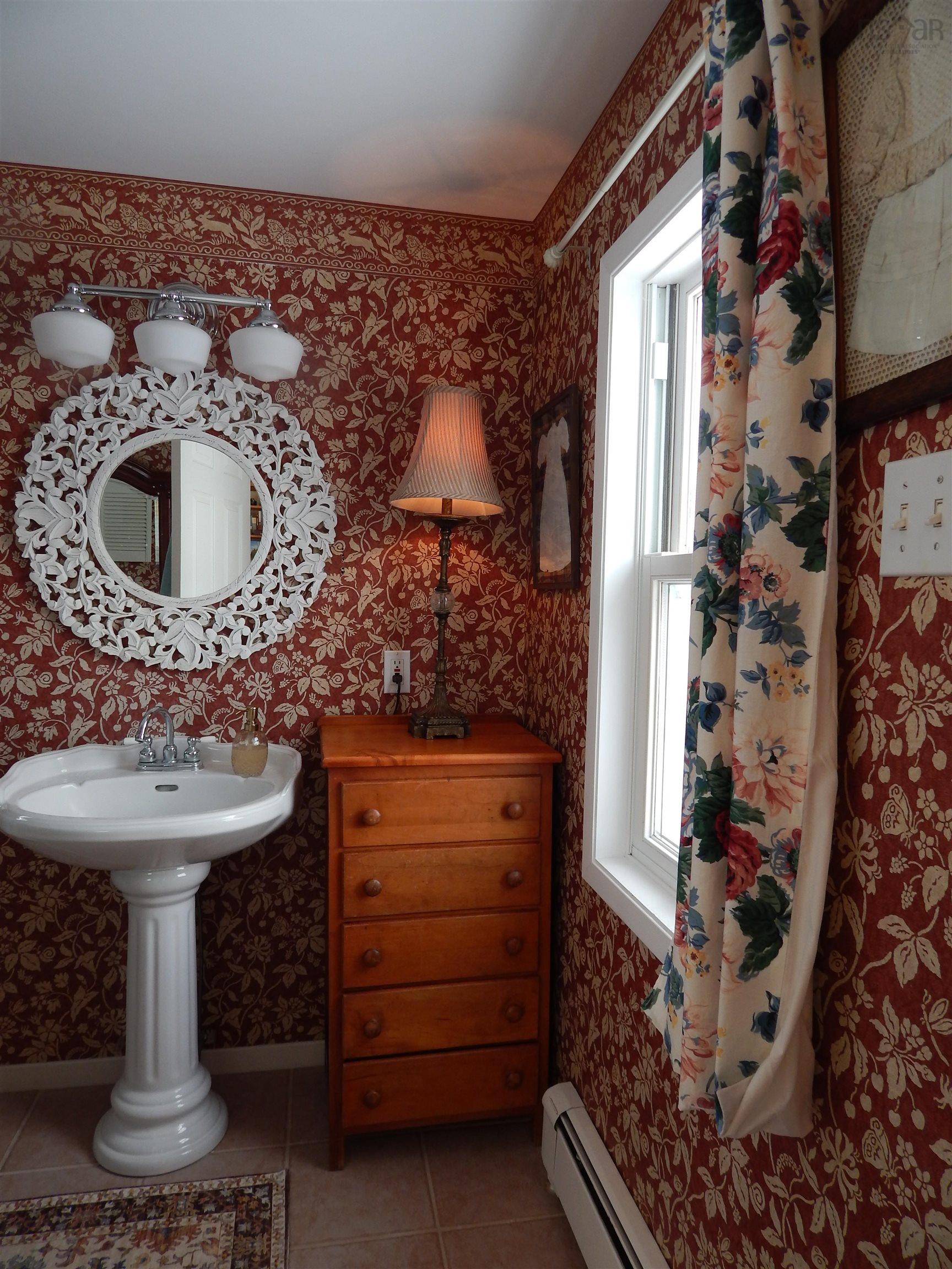 $649,900.00: 5888 331 Highway, Petite Rivière