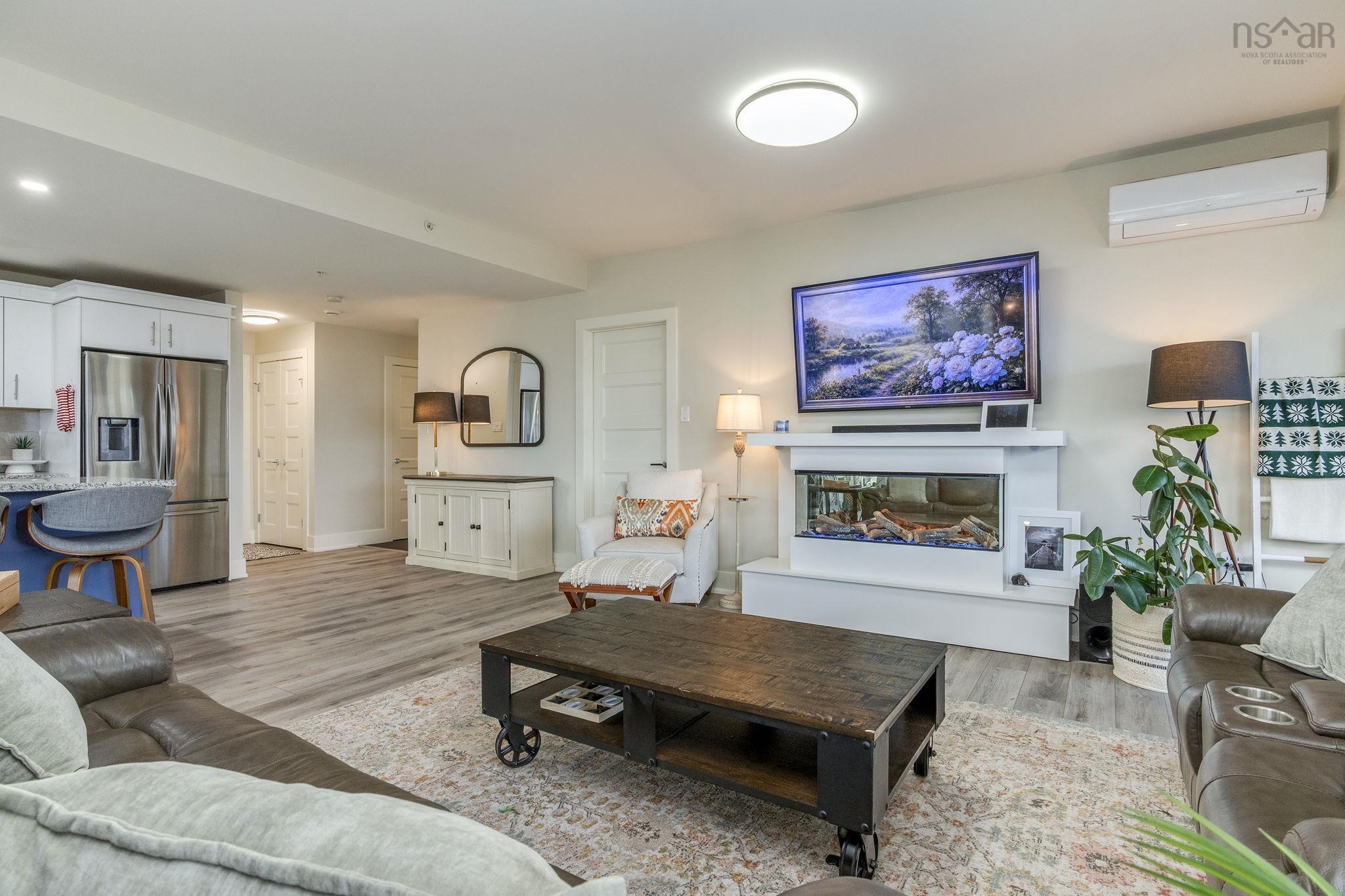 305 15 Kings Wharf Place, Dartmouth, NS (MLS 202529432)