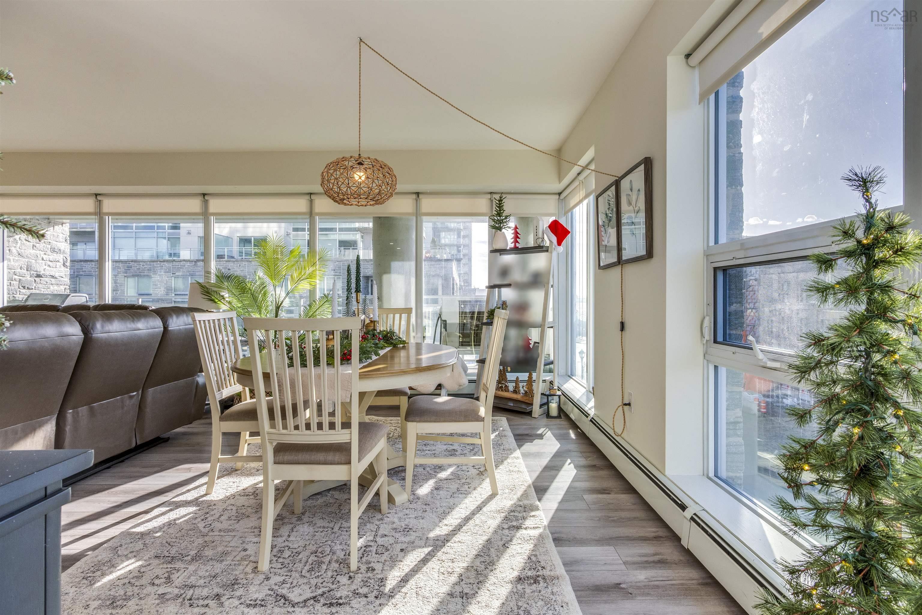 $708,900.00: 305 15 Kings Warf Place, Dartmouth