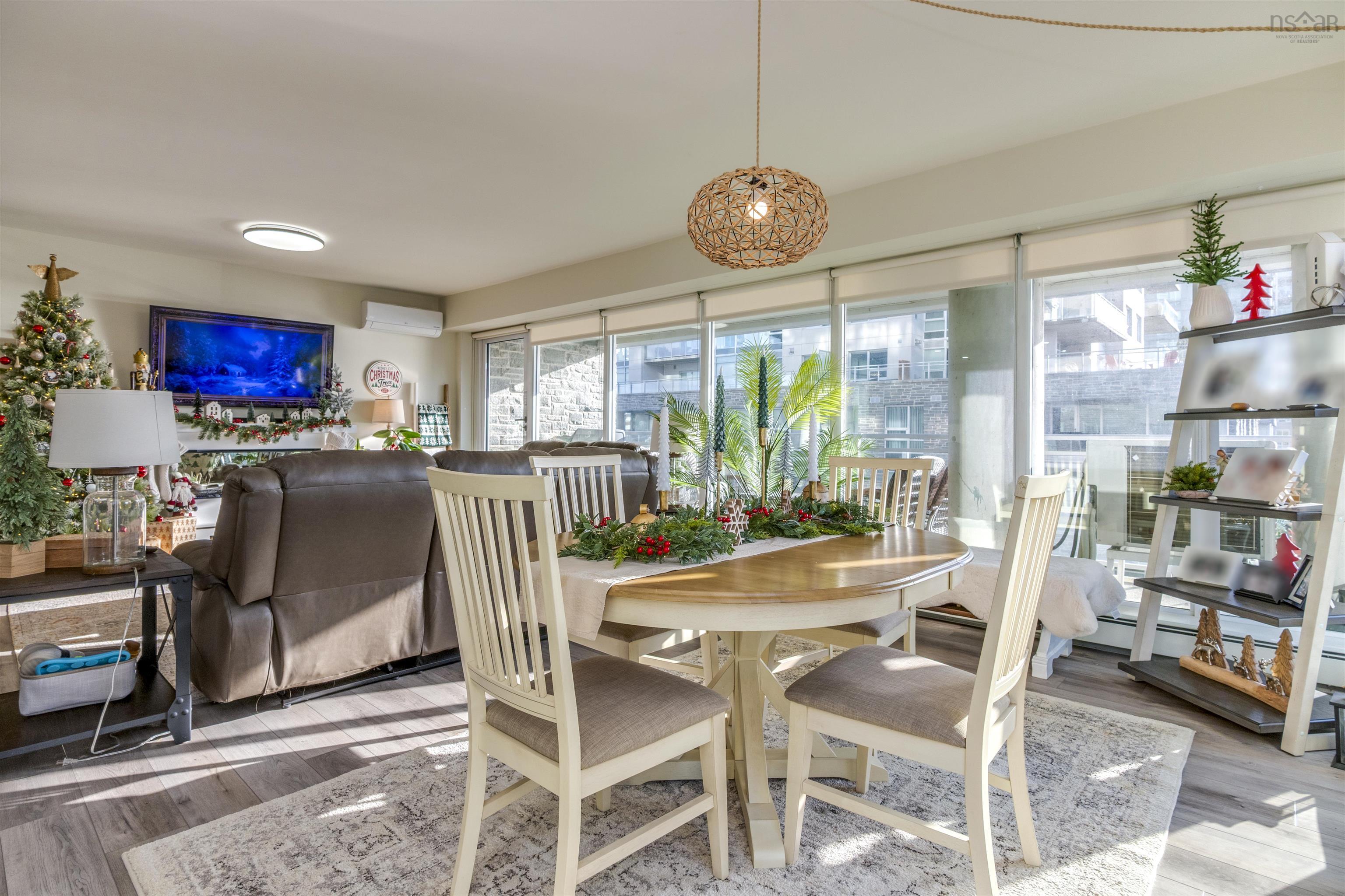 $708,900.00: 305 15 Kings Warf Place, Dartmouth