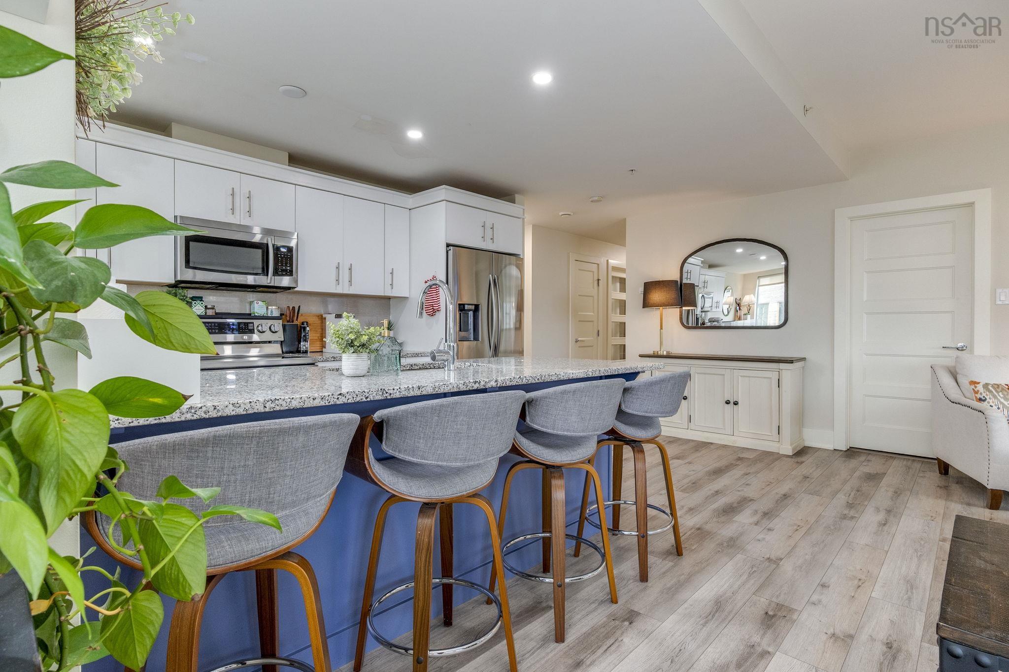 305 15 Kings Wharf Place, Dartmouth, NS (MLS 202529432)