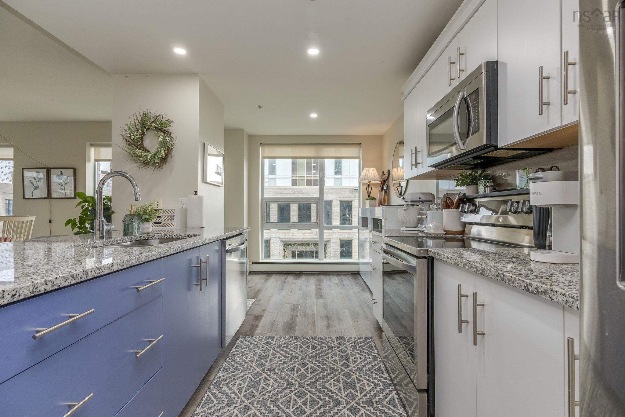 305 15 Kings Wharf Place, Dartmouth, NS (MLS 202529432)