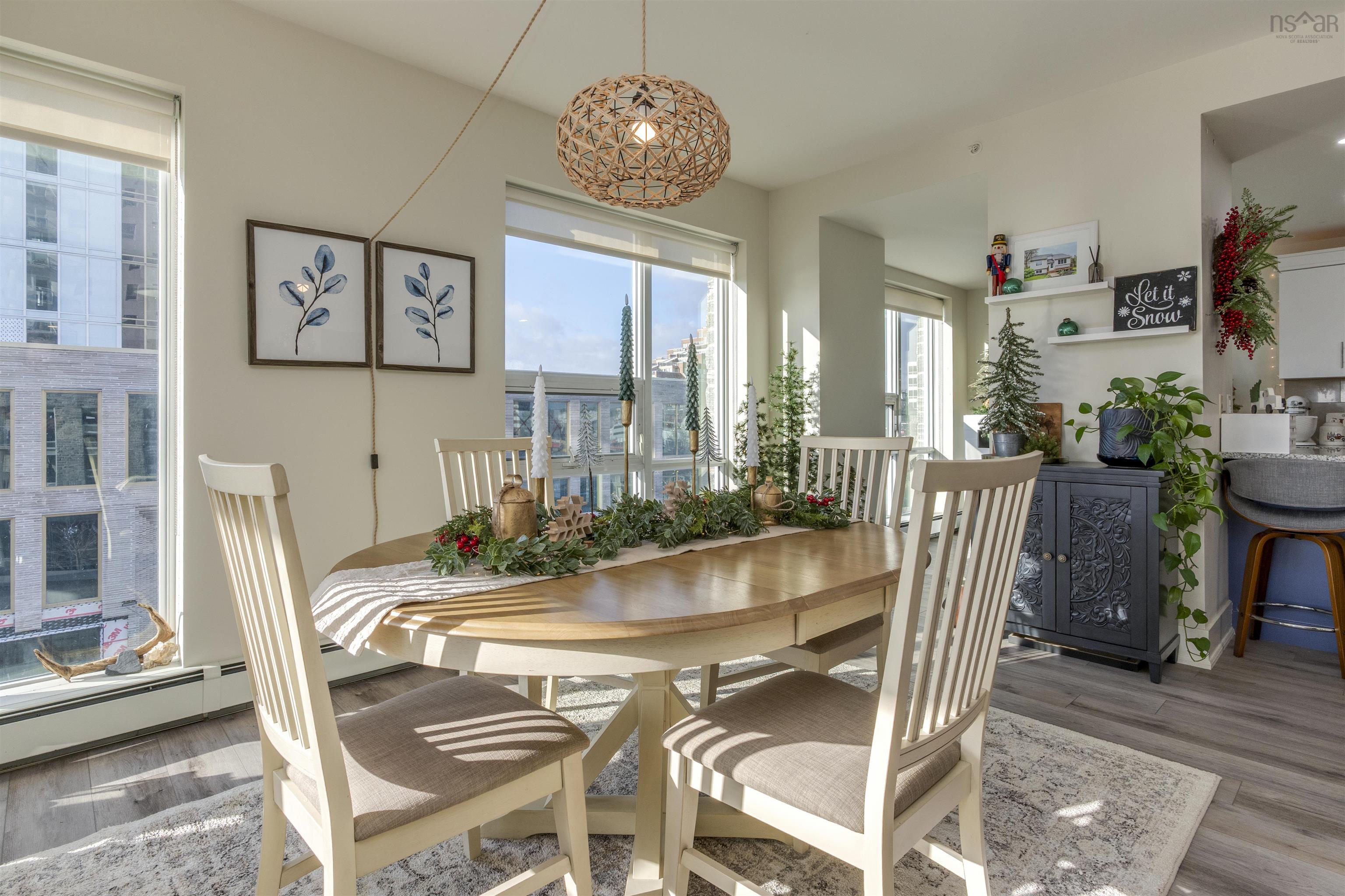 $708,900.00: 305 15 Kings Warf Place, Dartmouth