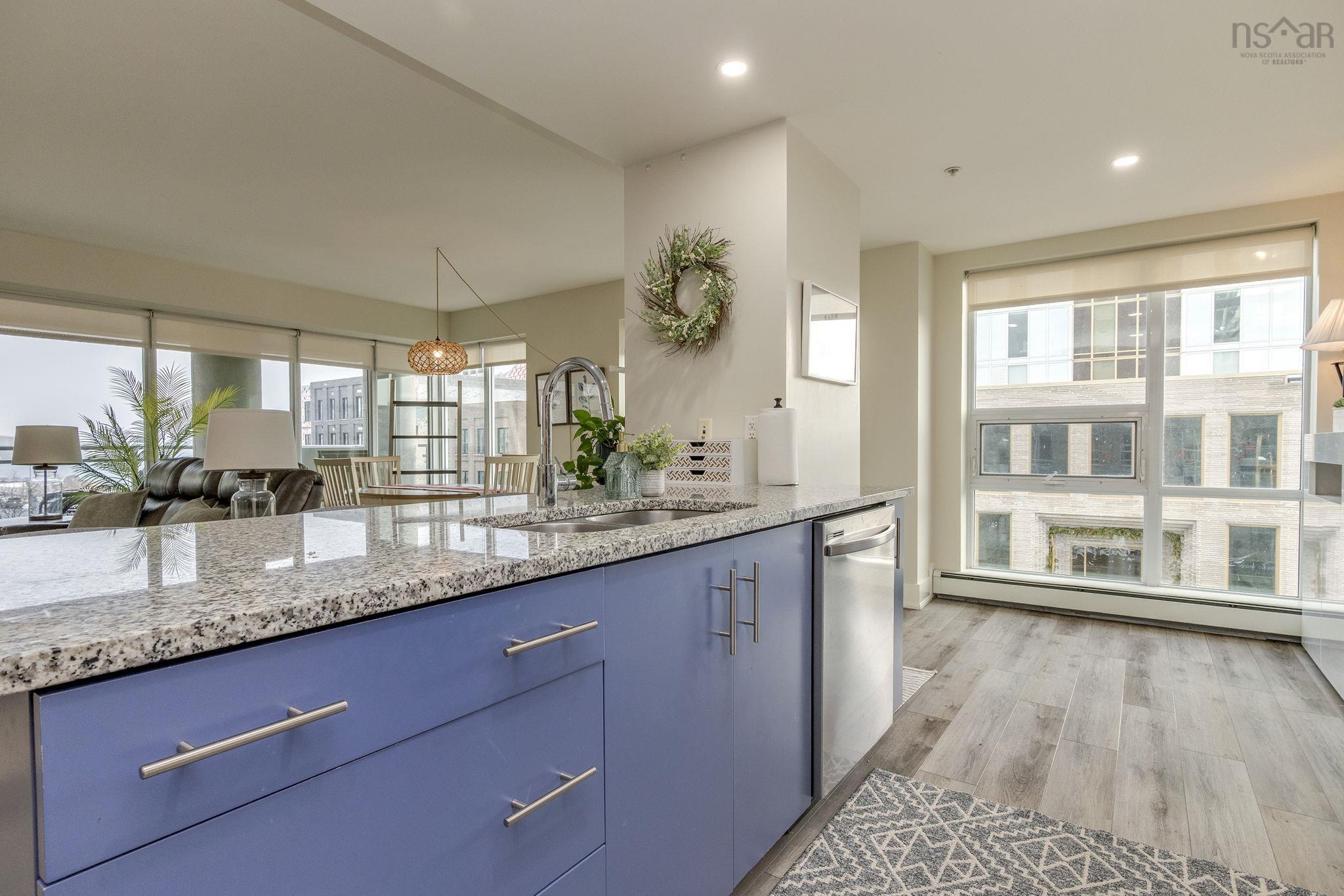 305 15 Kings Wharf Place, Dartmouth, NS (MLS 202529432)