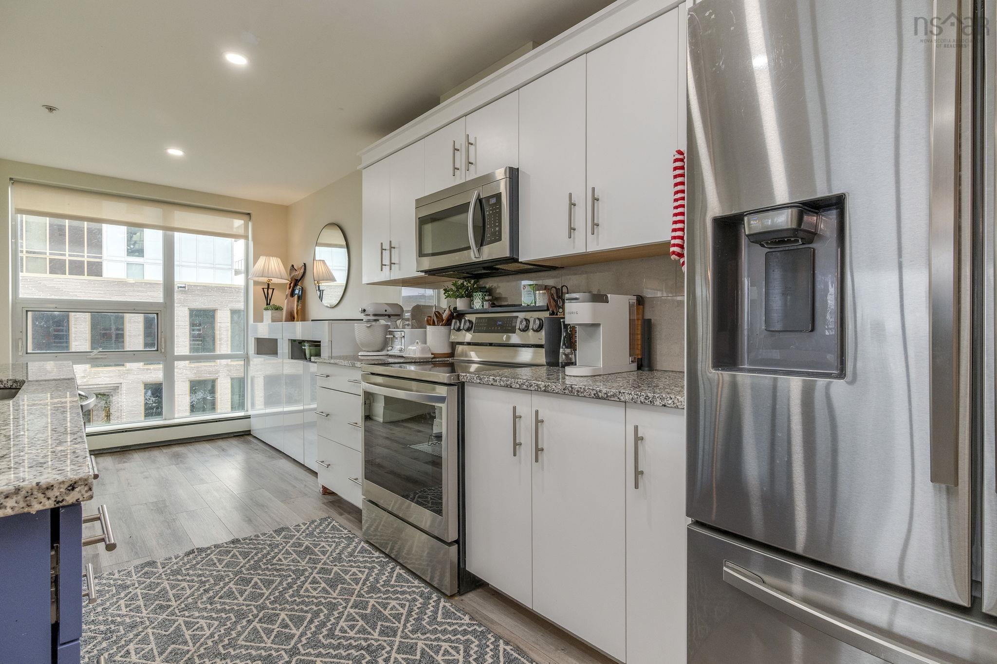 305 15 Kings Wharf Place, Dartmouth, NS (MLS 202529432)