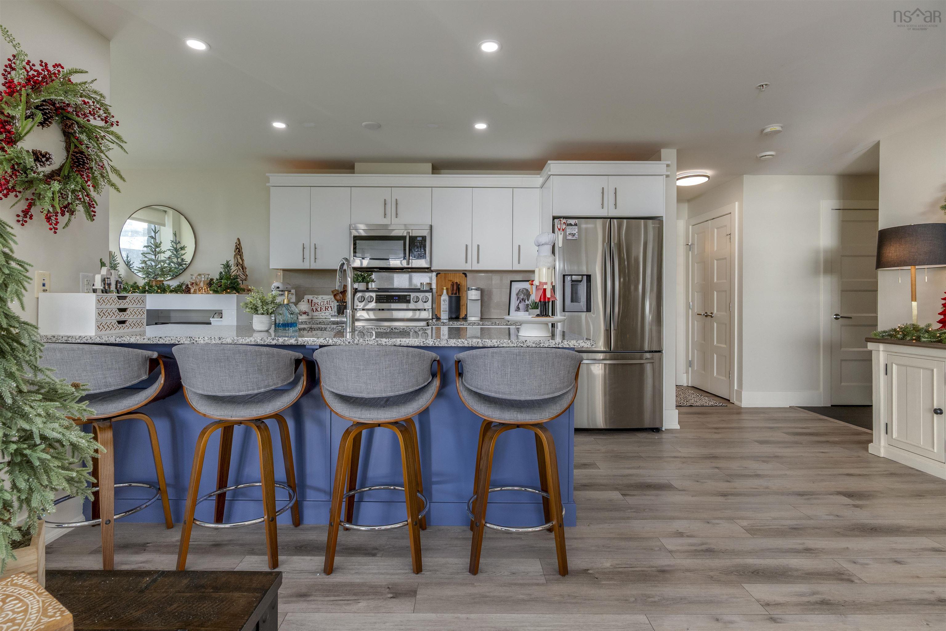 $708,900.00: 305 15 Kings Warf Place, Dartmouth