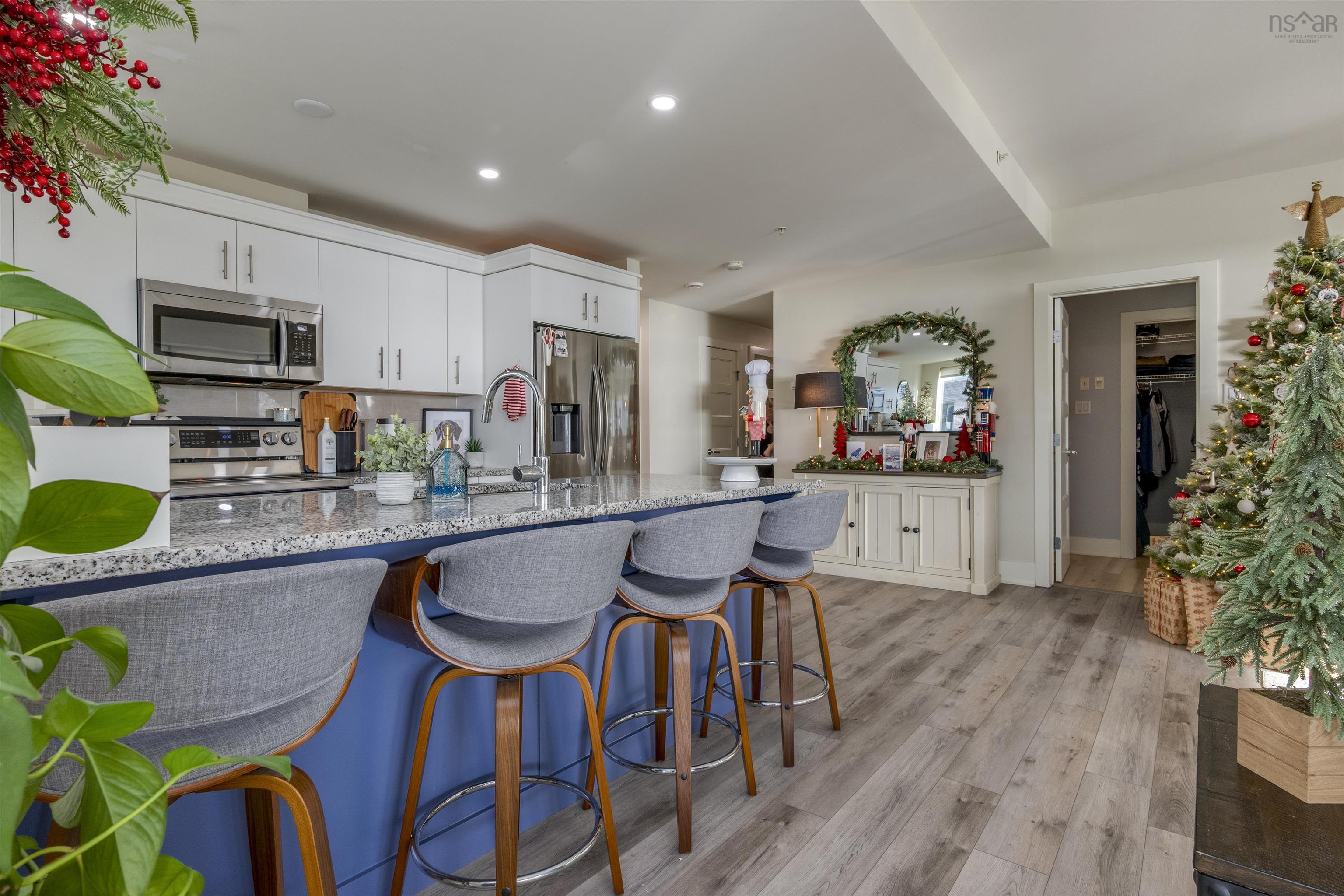 $708,900.00: 305 15 Kings Warf Place, Dartmouth