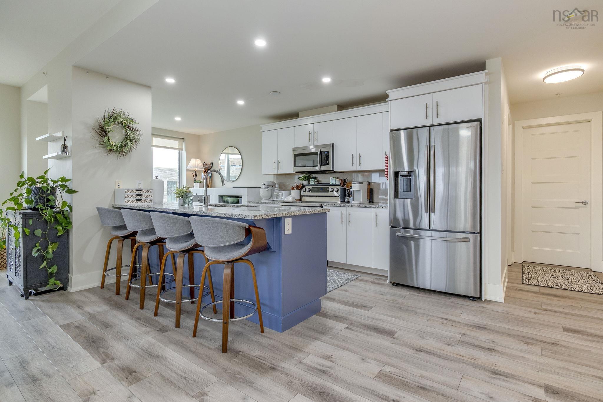 305 15 Kings Wharf Place, Dartmouth, NS (MLS 202529432)