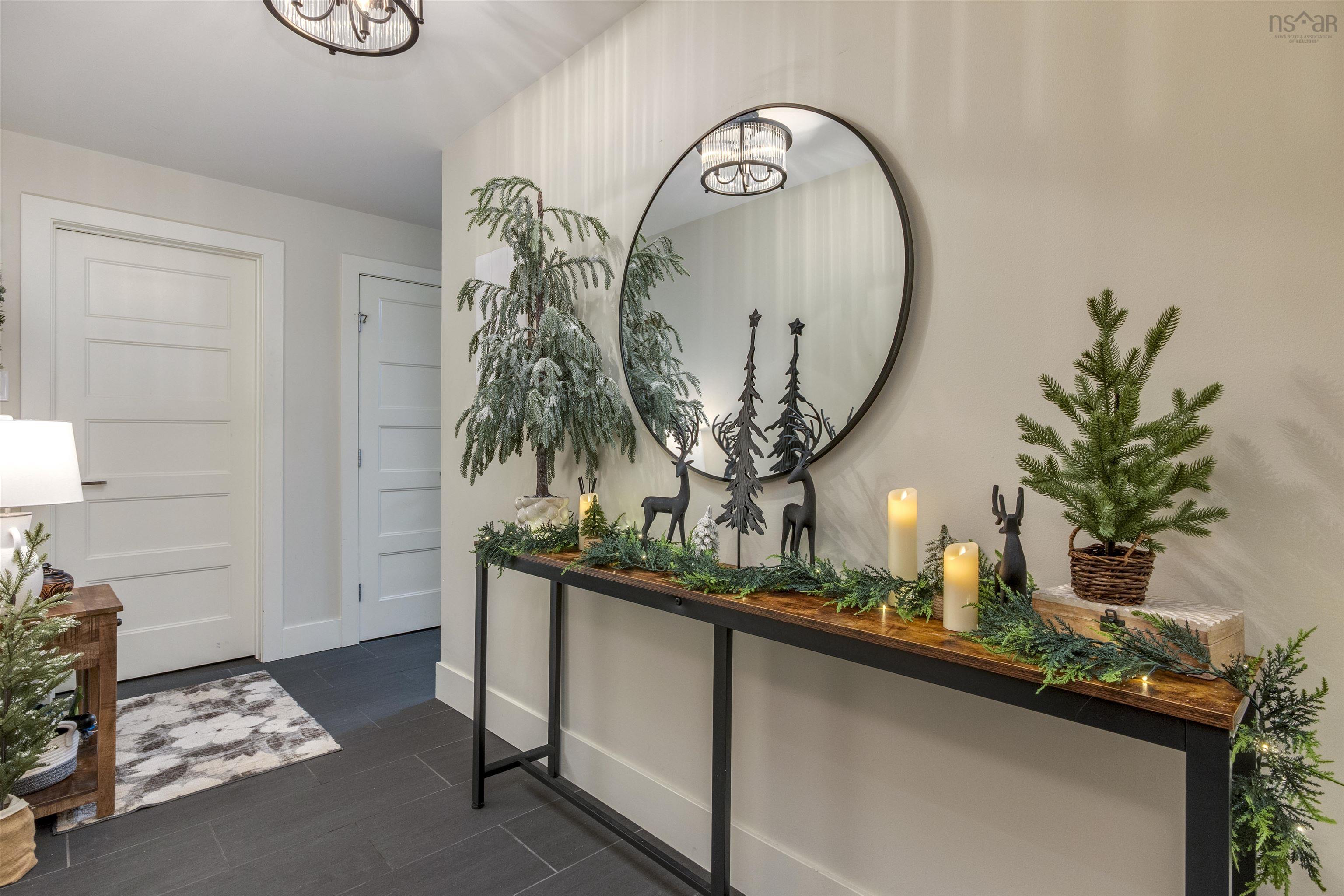 $708,900.00: 305 15 Kings Warf Place, Dartmouth