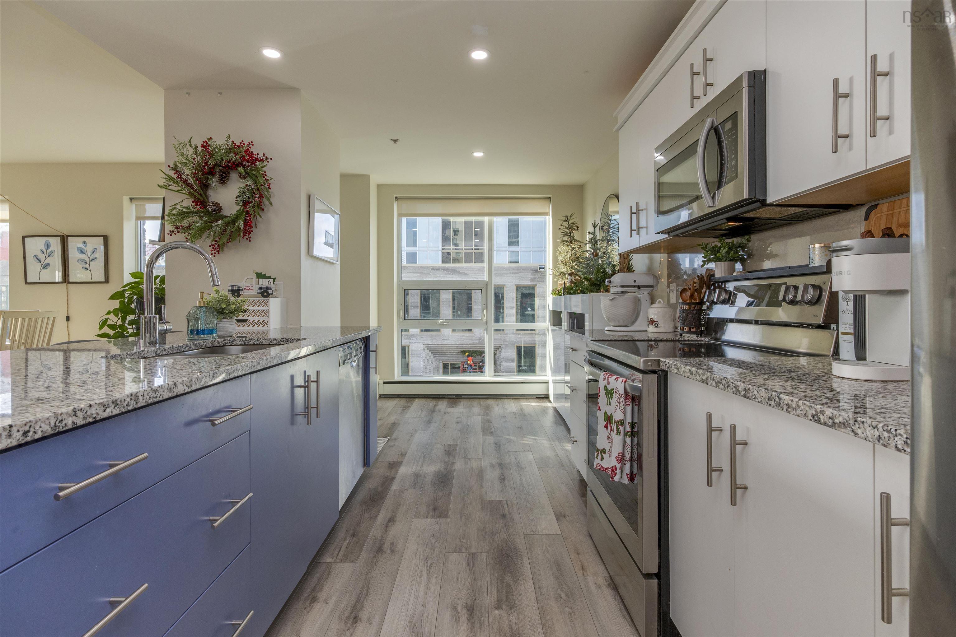 $708,900.00: 305 15 Kings Warf Place, Dartmouth