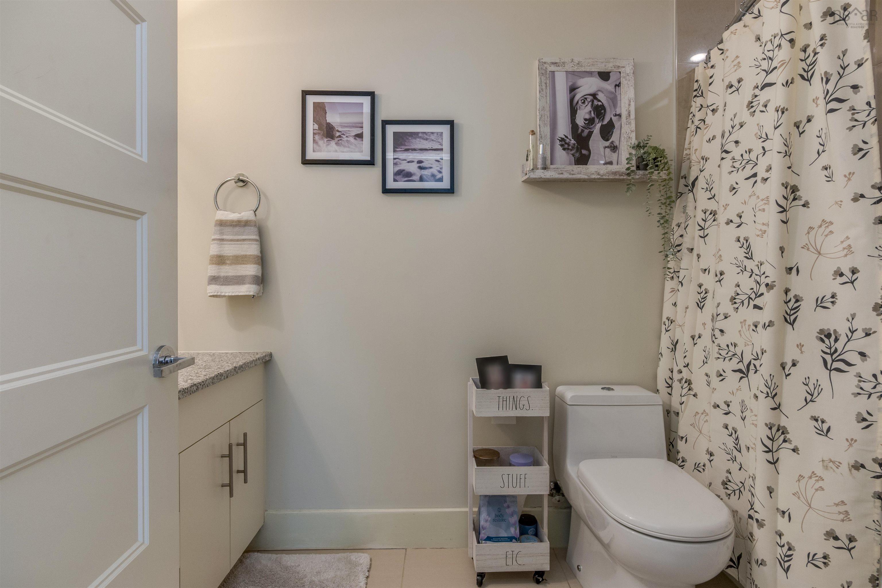 305 15 Kings Wharf Place, Dartmouth, NS (MLS 202529432)