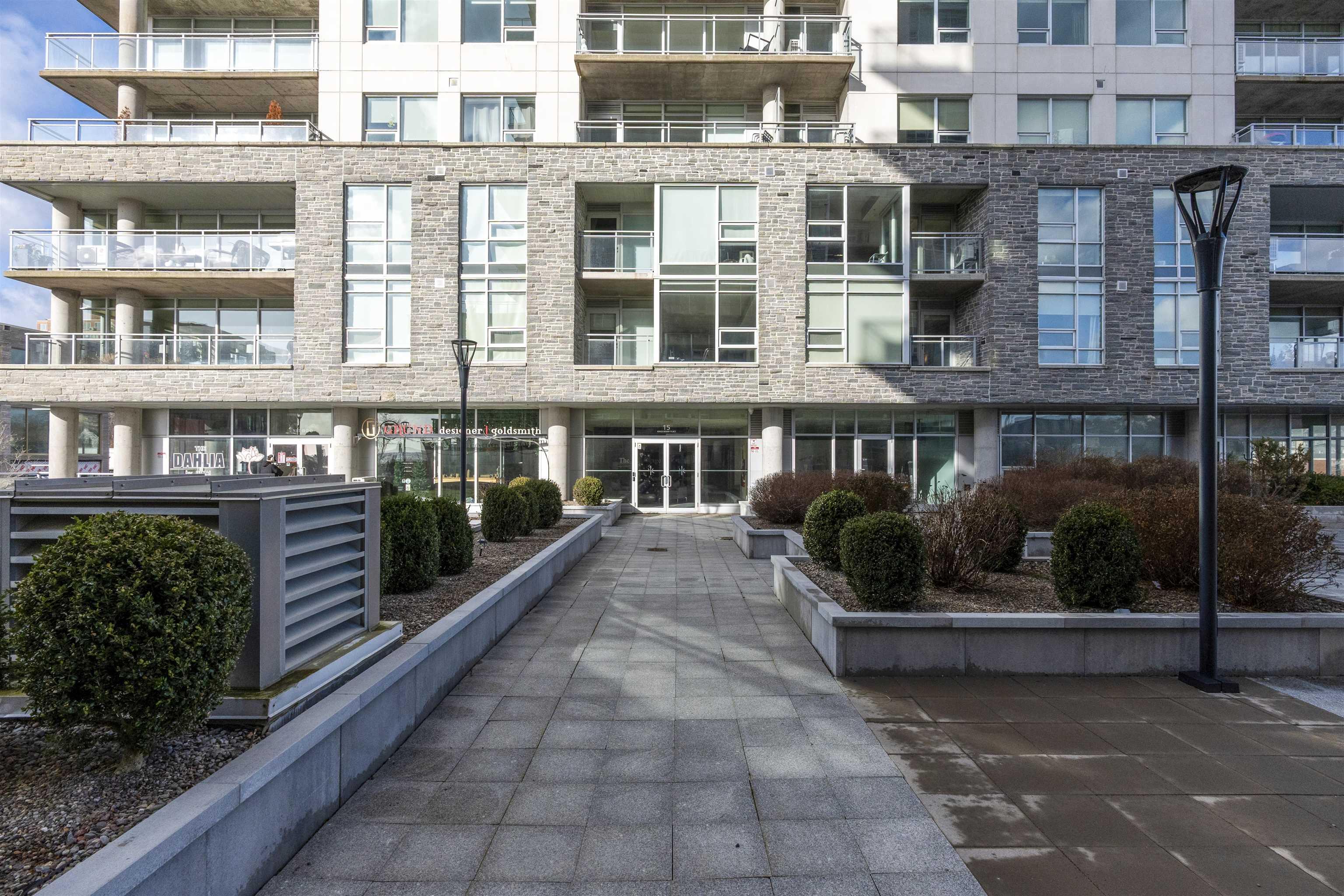 305 15 Kings Wharf Place, Dartmouth, NS (MLS 202529432)