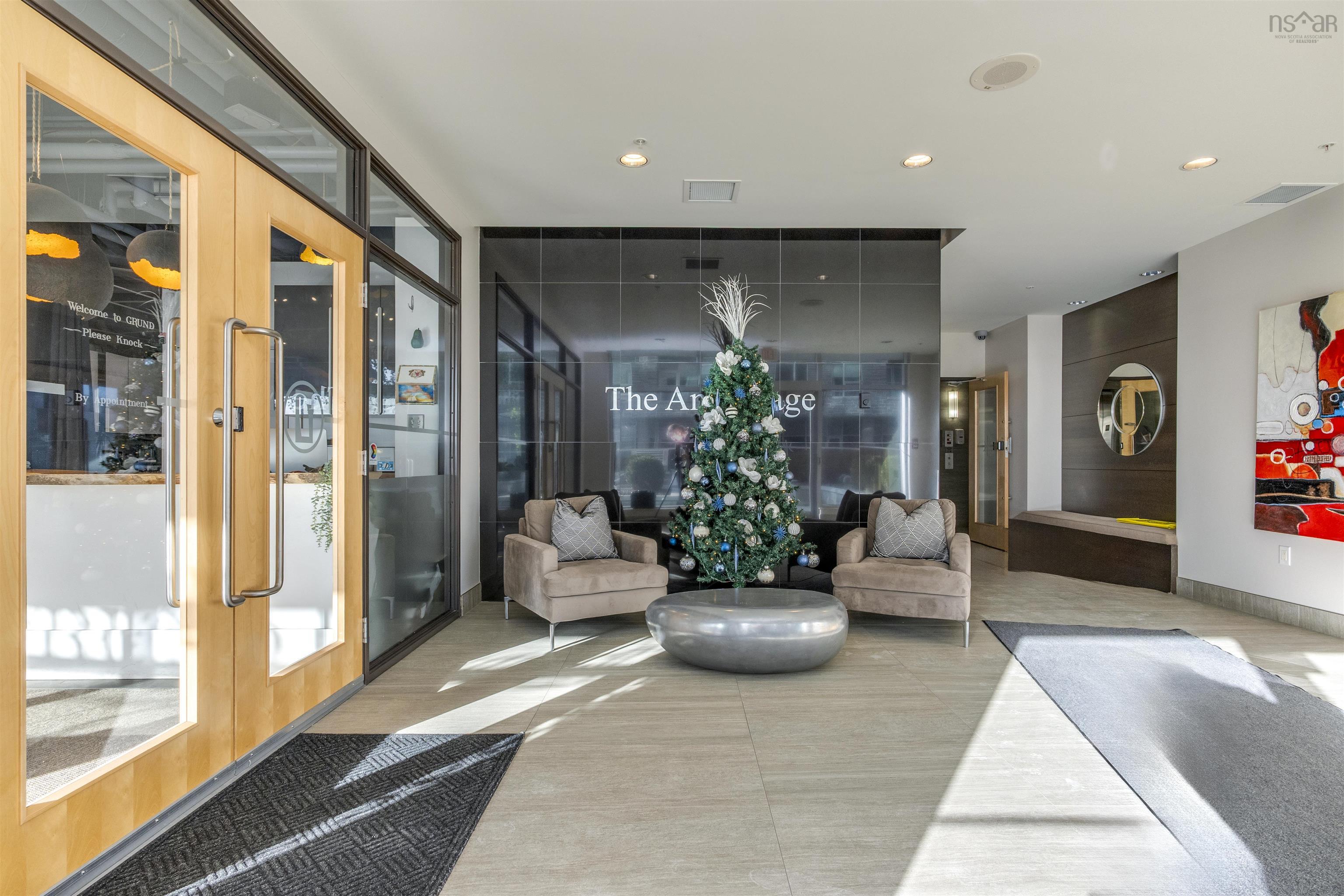 $708,900.00: 305 15 Kings Warf Place, Dartmouth