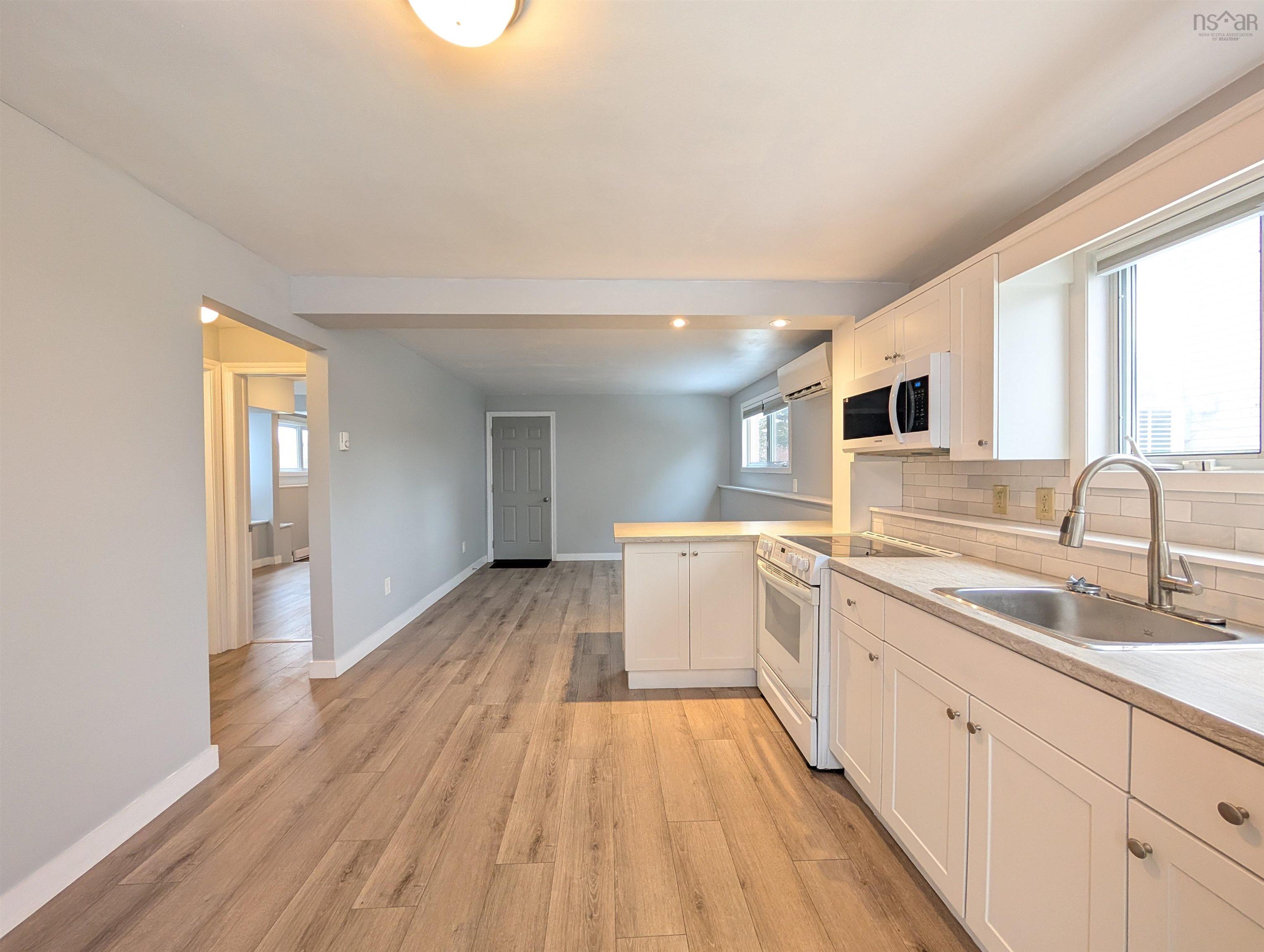 $604,900.00: 2 & 2A Parkmoor Avenue, Spryfield