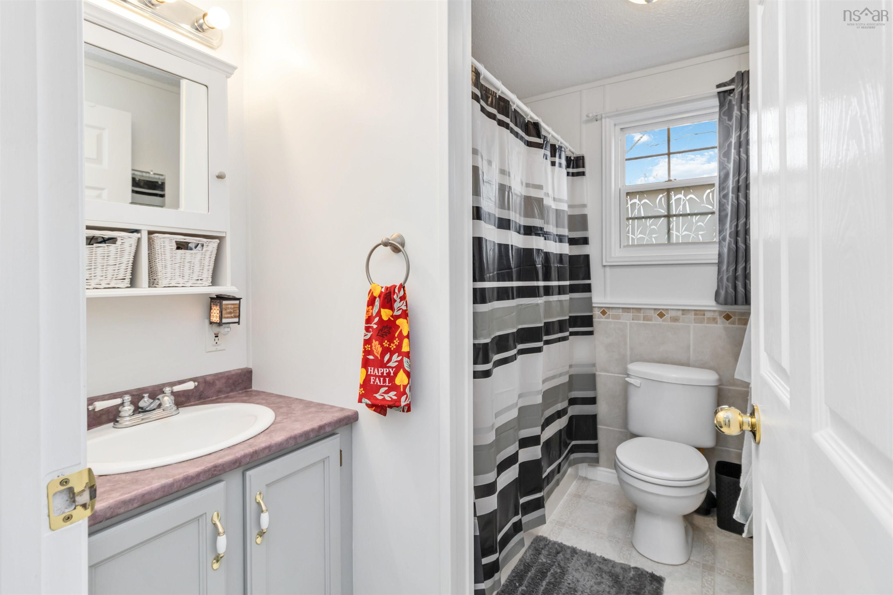 $219,900.00: 10 Snow White Drive, Lake Echo