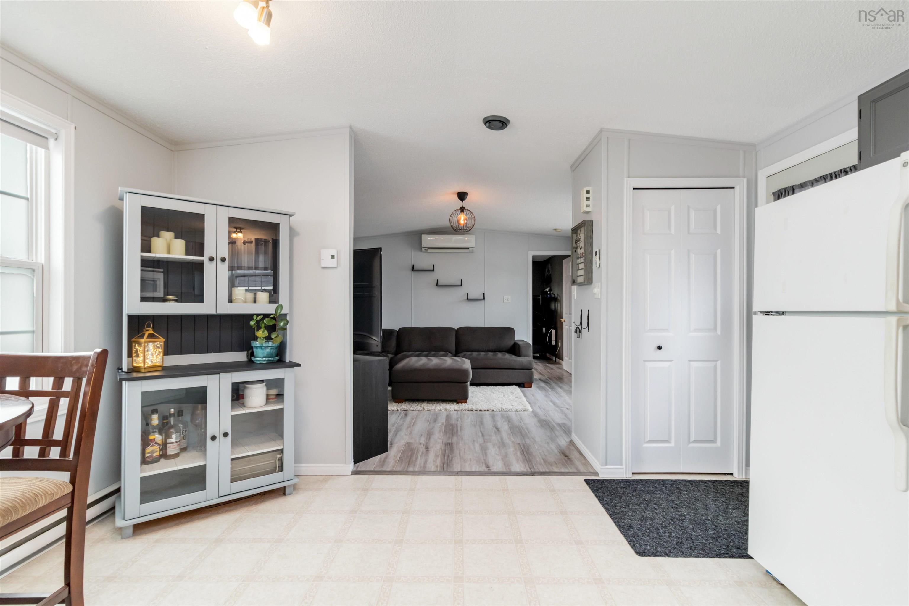 $219,900.00: 10 Snow White Drive, Lake Echo