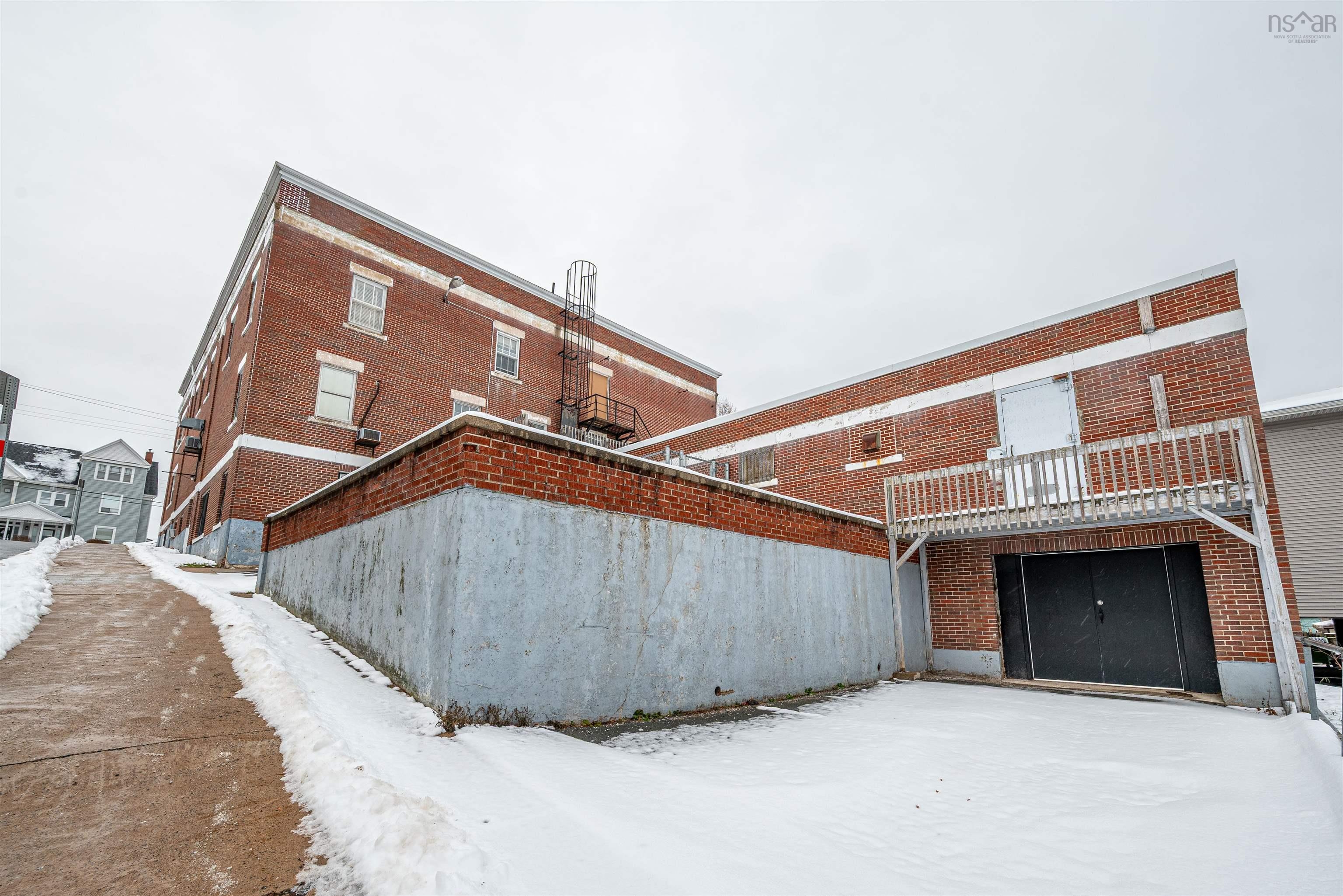 $550,000.00: 19 Victoria St/240 King Street, Windsor