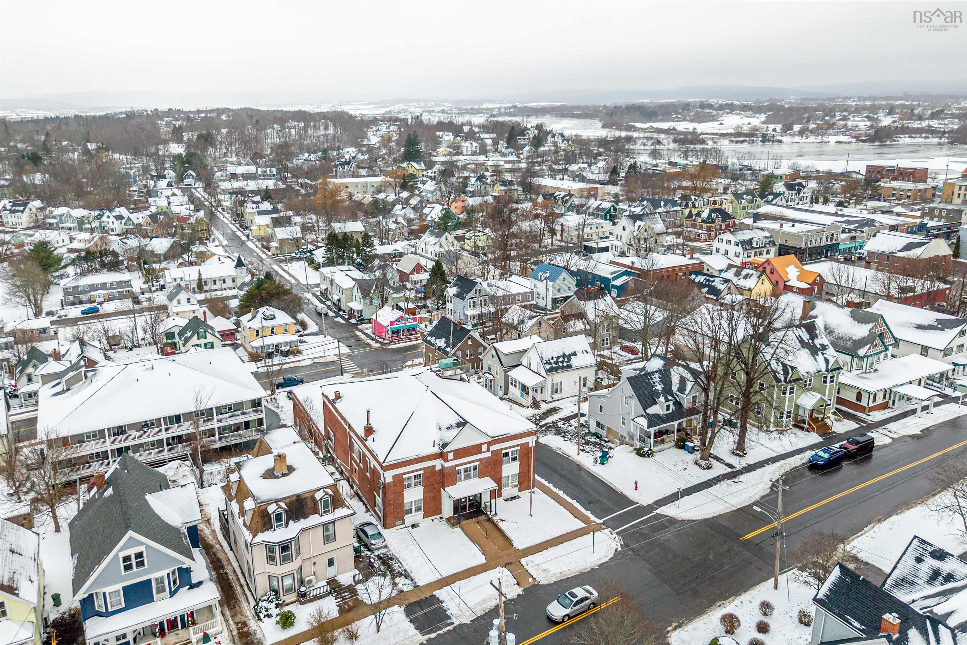 $550,000.00: 19 Victoria St/240 King Street, Windsor