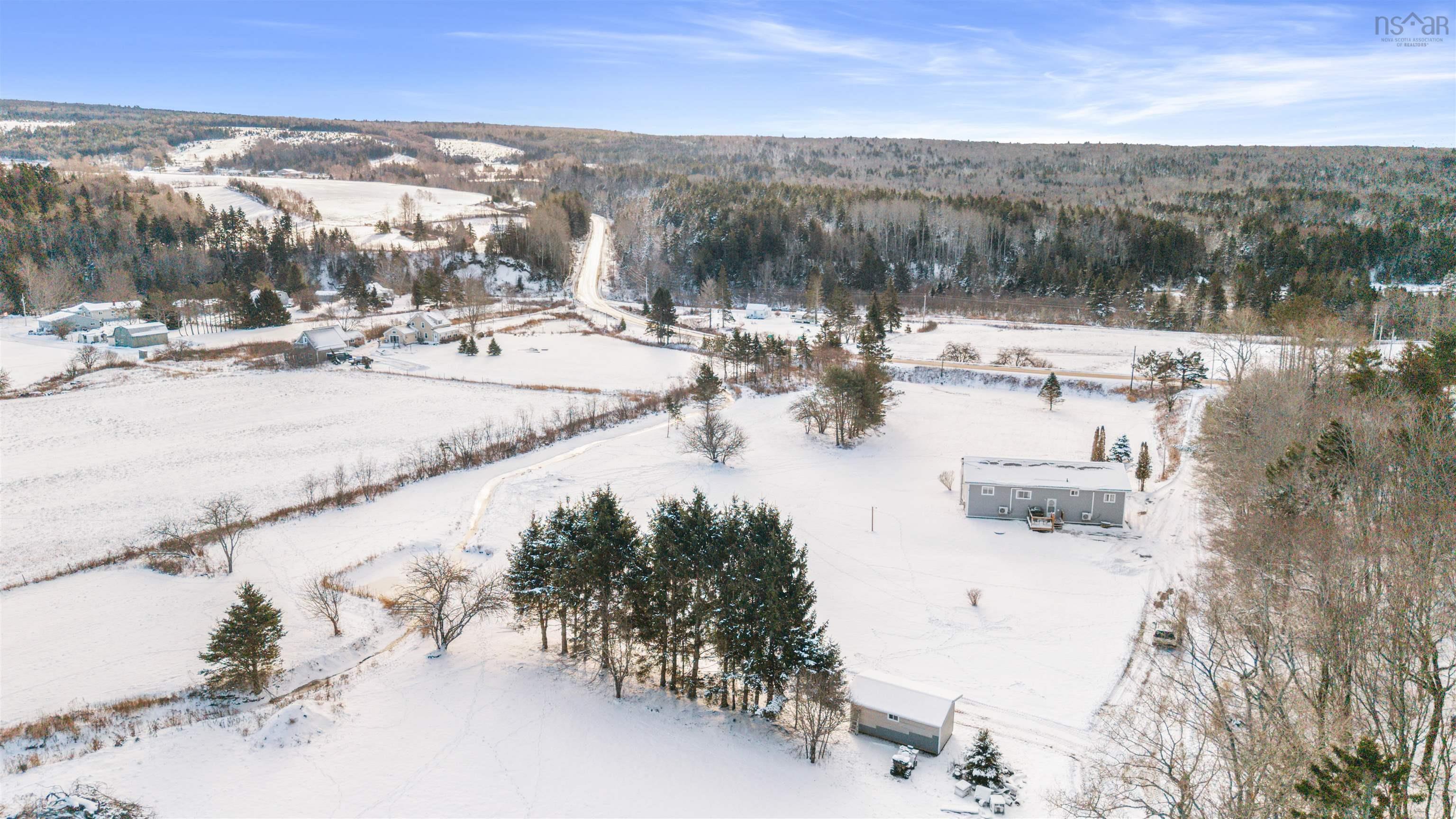 $359,900.00: 1197 HIGHWAY 2, Five Islands