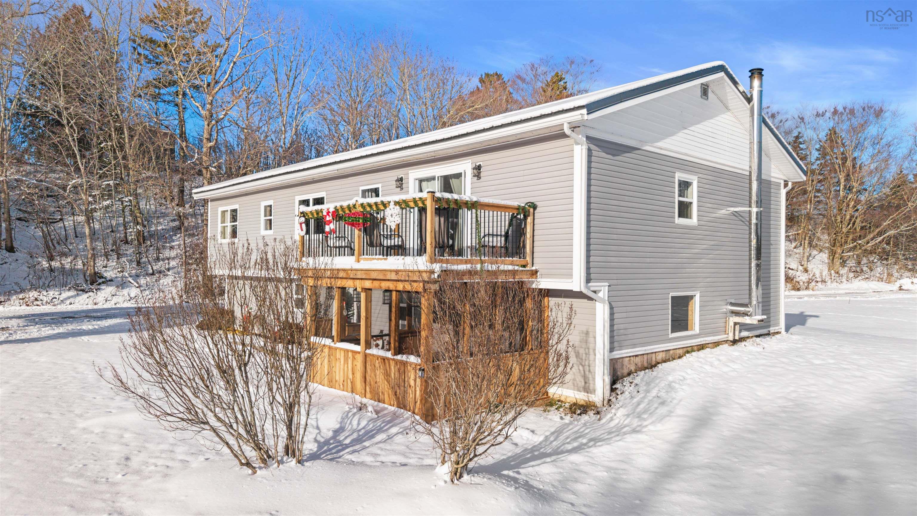 $359,900.00: 1197 HIGHWAY 2, Five Islands